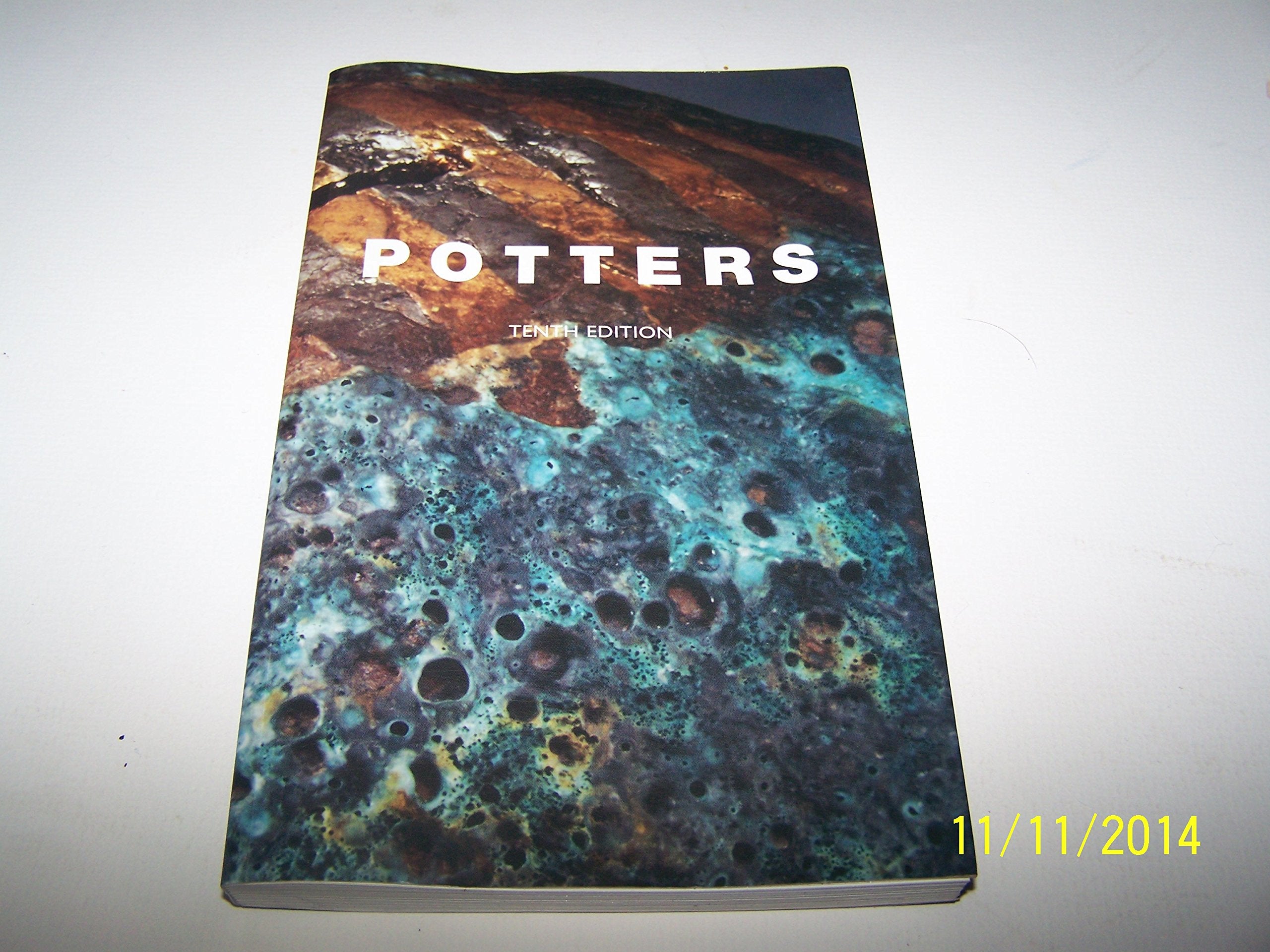 Potters: An illustrated directory of the work of fellows and professional members of the Craftsmen Potters Association of Great Britain : a guide to ... for studying pottery in the United Kingdom Books