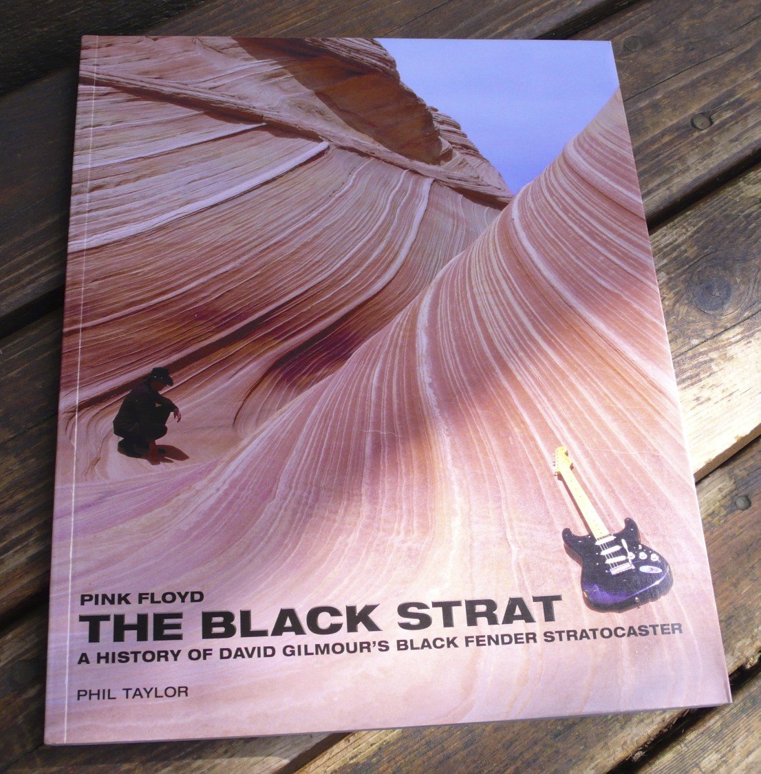 The Black Strat: "Pink Floyd" a History of David Gilmour's Black Fender Stratocaster Arts & Music