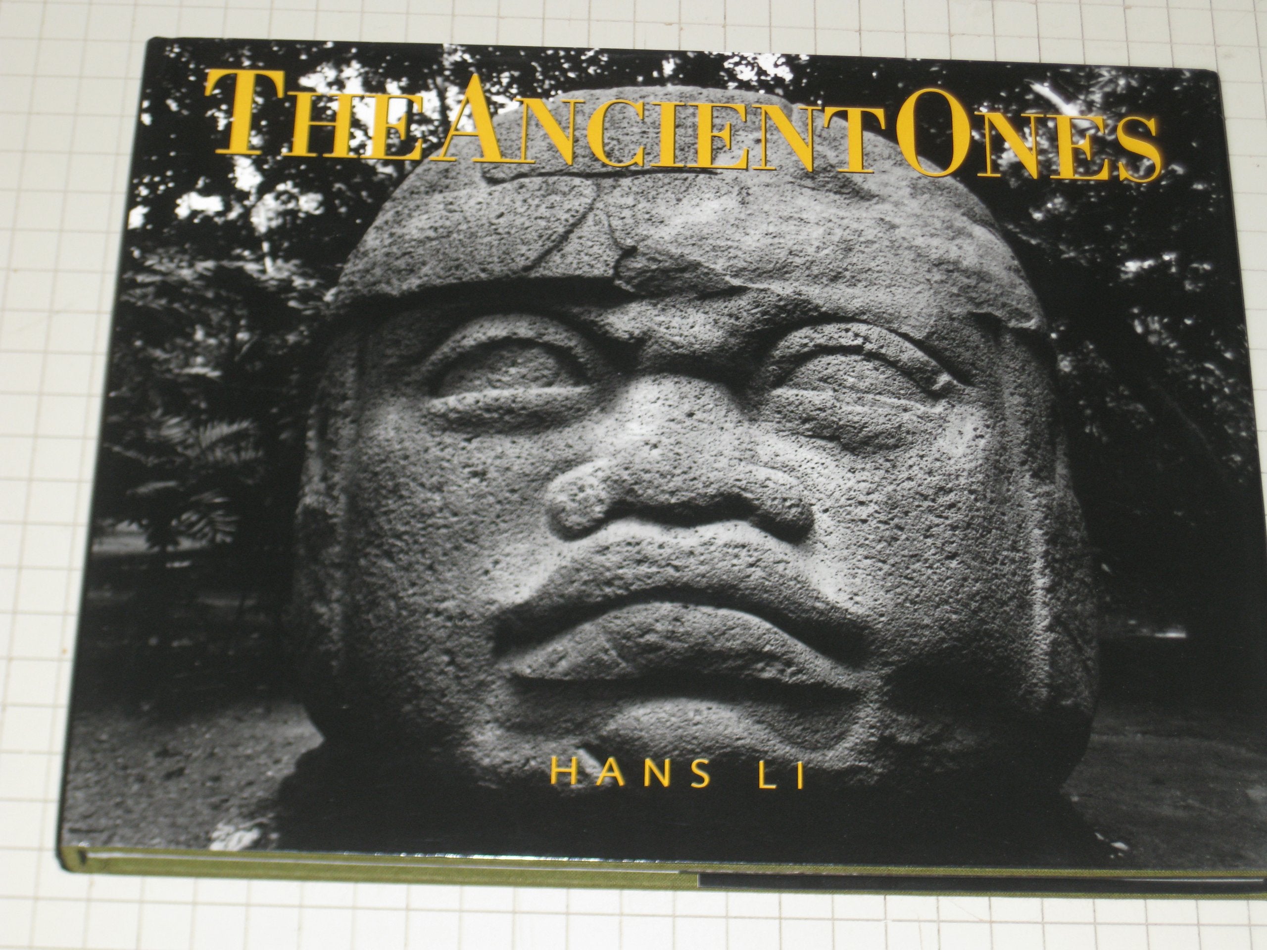 The Ancient Ones: Sacred Monuments of the Inka, Maya & Cliffdweller: Sacred Monuments of the Inka, Maya and Cliffdweller Architecture