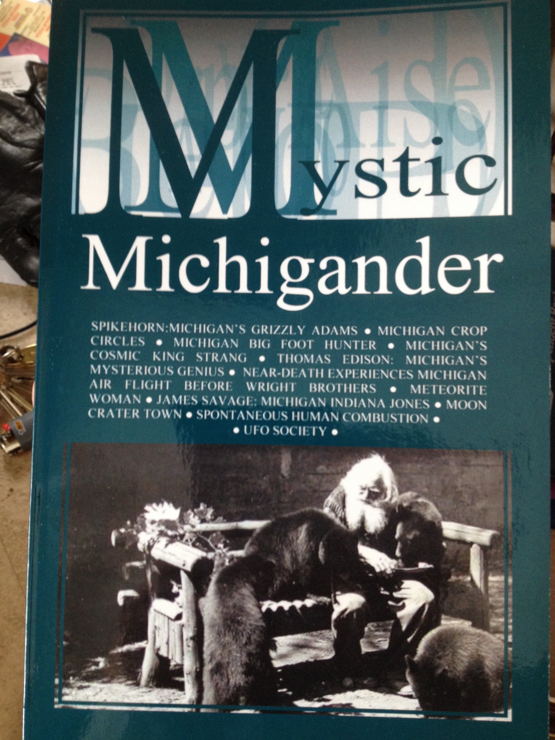 Mystic Michiganders (Tales of the Supernatural) Books