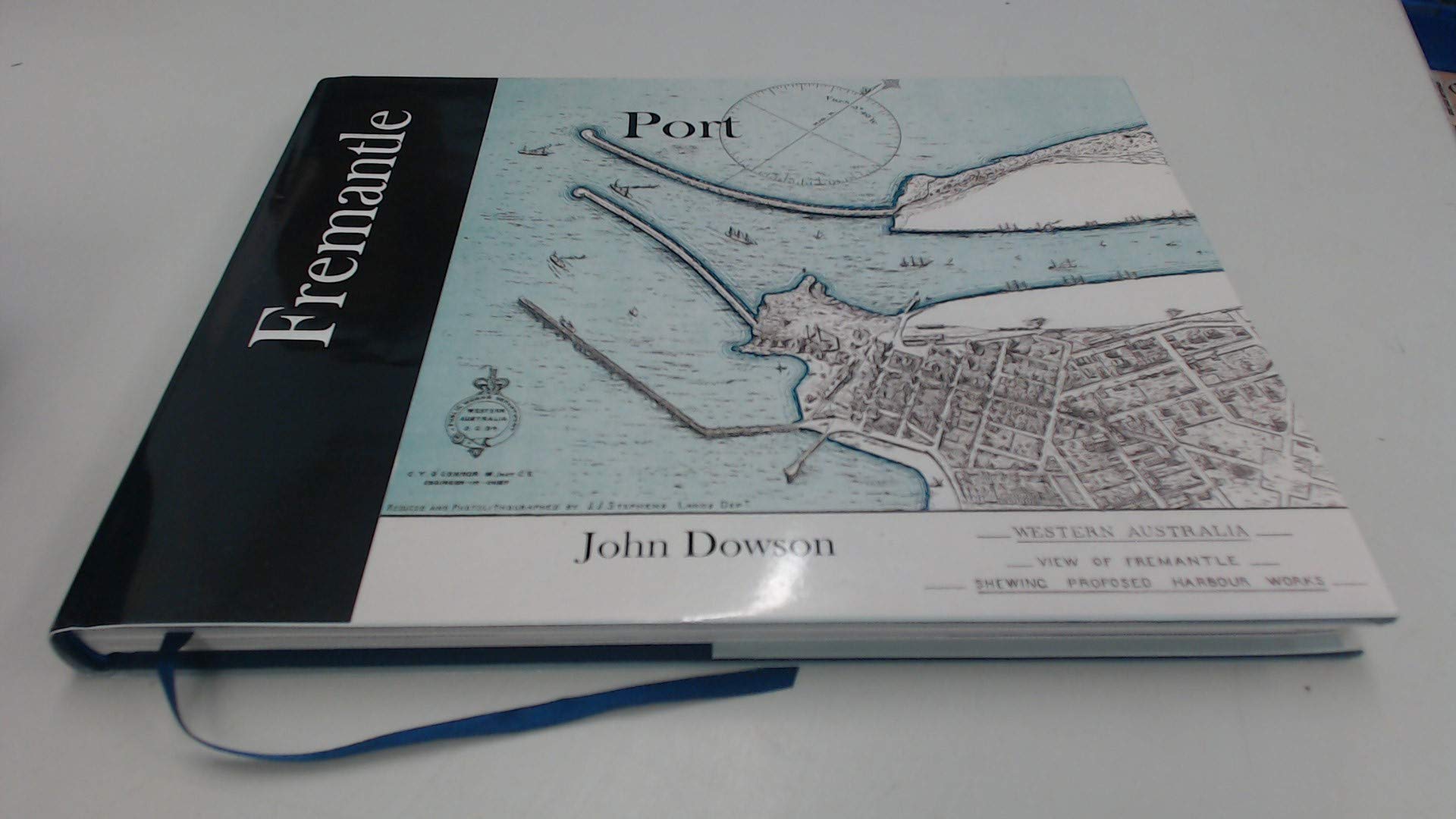 FREMANTLE PORT. Books