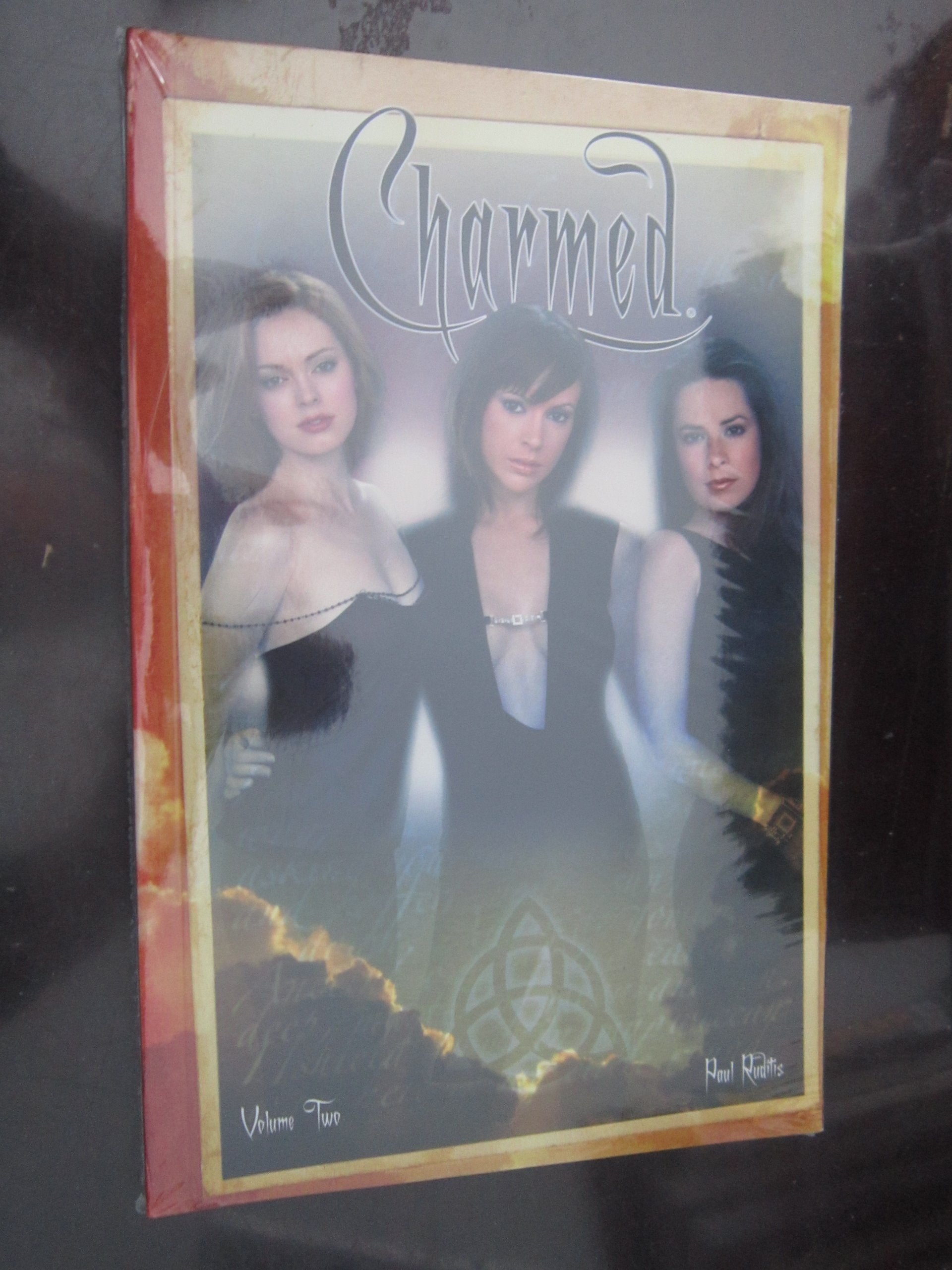 Charmed Season 9 Volume 2 Manga
