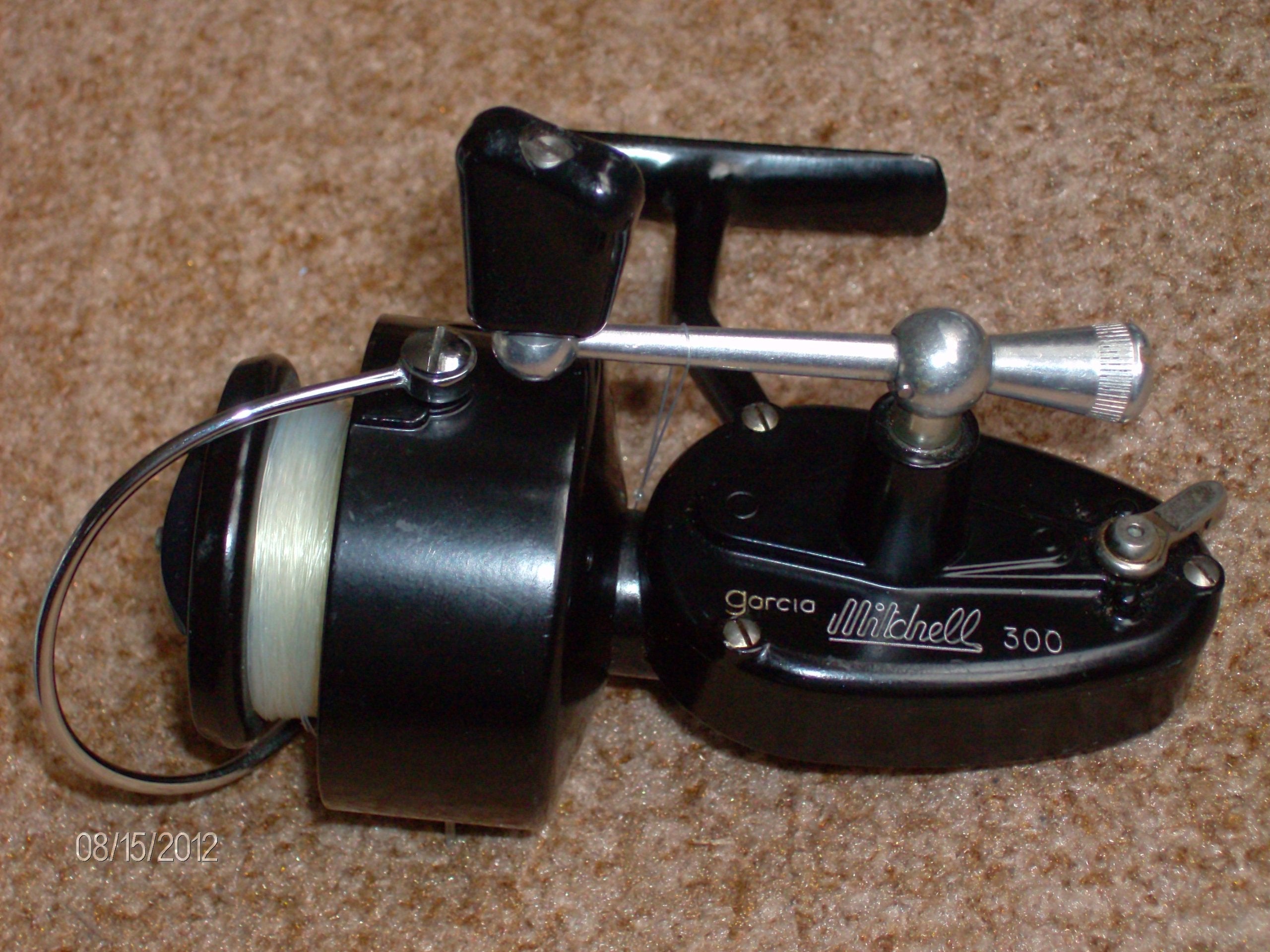 The Mitchell Classic 300 Spinning Reel: 1939-1989 by Wallace Carney (2009-08-02) Books