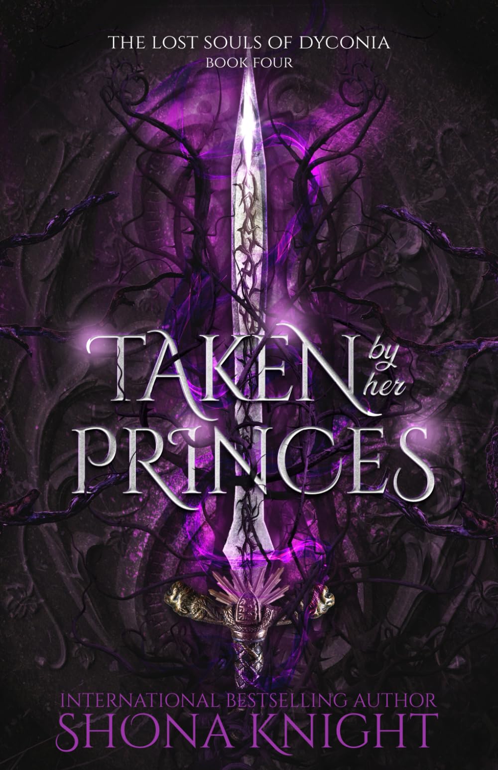 Taken by her Princes (The Lost Souls of Dyconia, Band 4) Romantic Fantasy