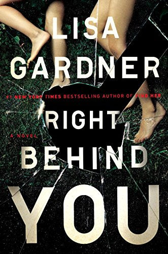 Right Behind You (An FBI Profiler Novel) Contemporary literature