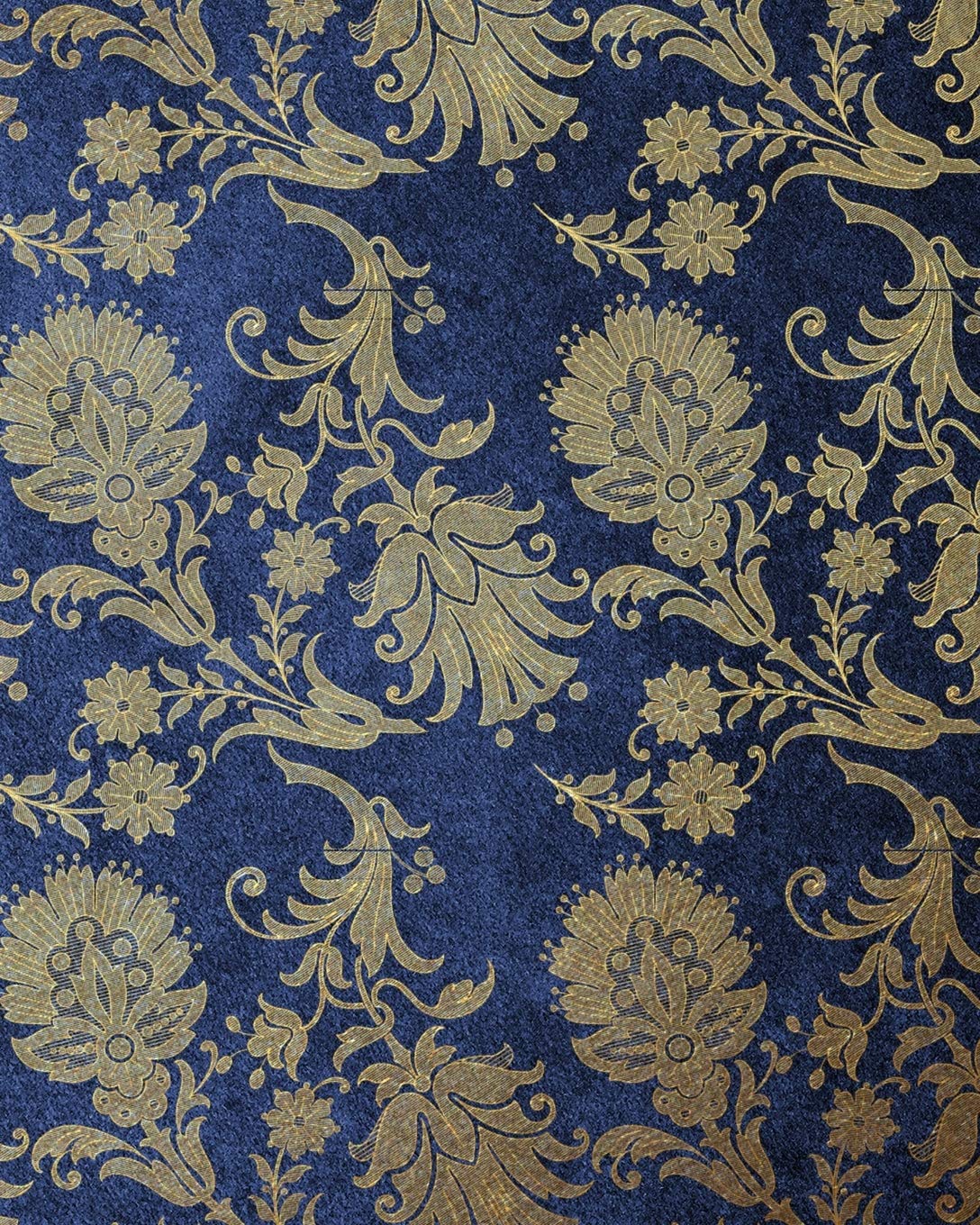 Blue Floral Velvet Composition Notebook - Large Unruled Notebook - 8x10 Blank Notebook (Softcover Journal / Notebook / Sketchbook / Diary) (8x10 Blank Softcover Notebook, Band 136) Business, Finance & Career