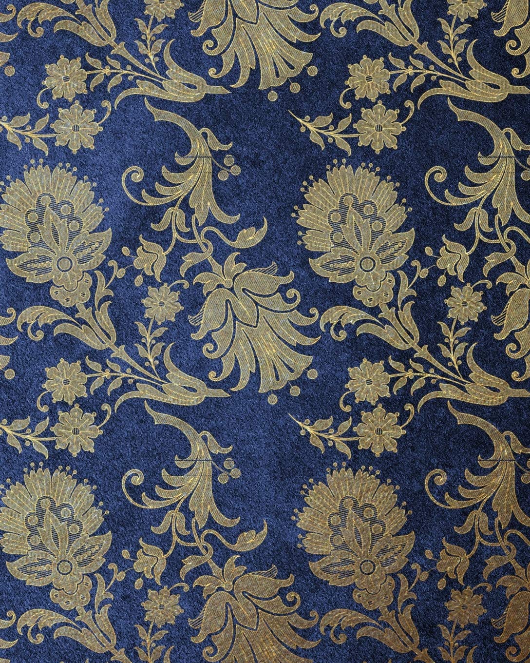 Blue Floral Velvet Composition Notebook - Large Ruled Notebook - 8x10 Lined Notebook (Softcover Journal / Notebook / Diary) (8x10 Lined Softcover Notebook, Band 132) Business, Finance & Career