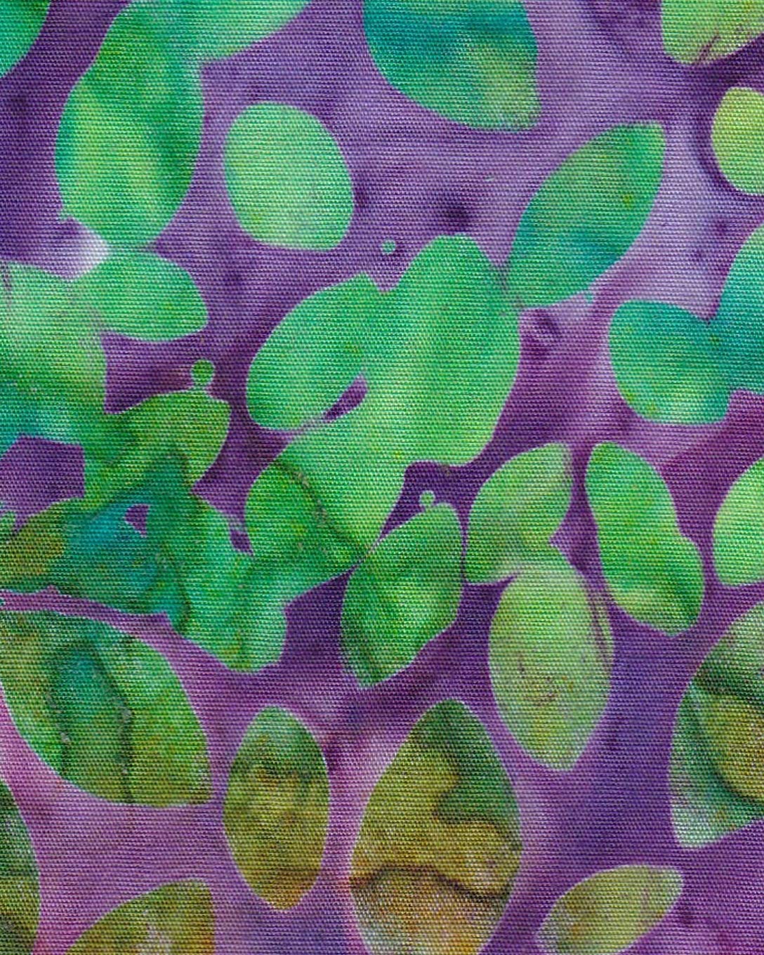 Green Jungle Batik Composition Notebook - Large Ruled Notebook - 8x10 Lined Notebook (Softcover Journal / Notebook / Diary) (8x10 Lined Softcover Notebook, Band 241) Business, Finance & Career