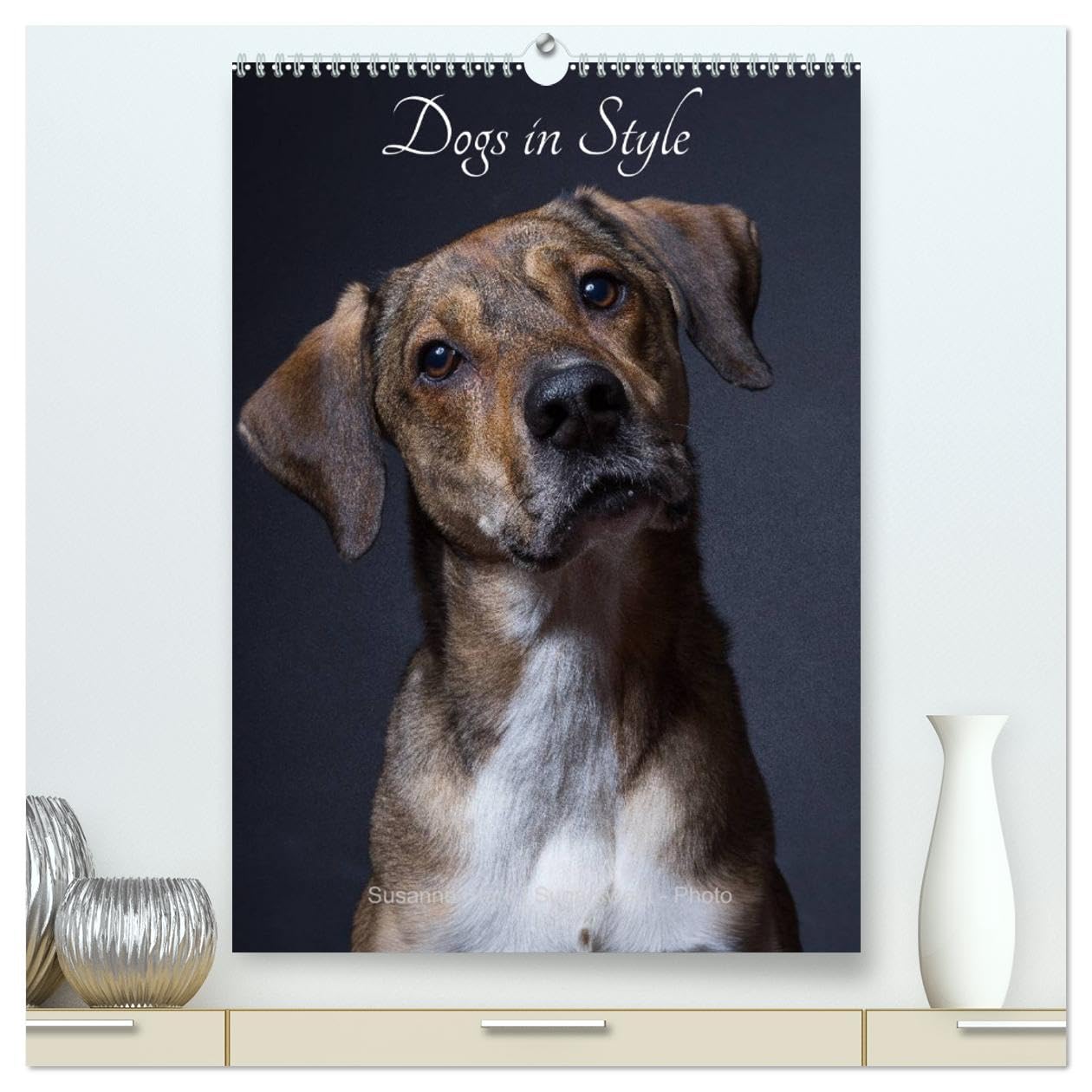 Dogs in Style (hochwertiger Premium Wandkalender 2025 DIN A2 hoch), Kunstdruck in Hochglanz Books