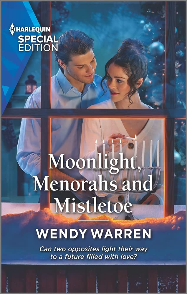 Moonlight, Menorahs and Mistletoe (Holliday, Oregon, 1) Contemporary literature