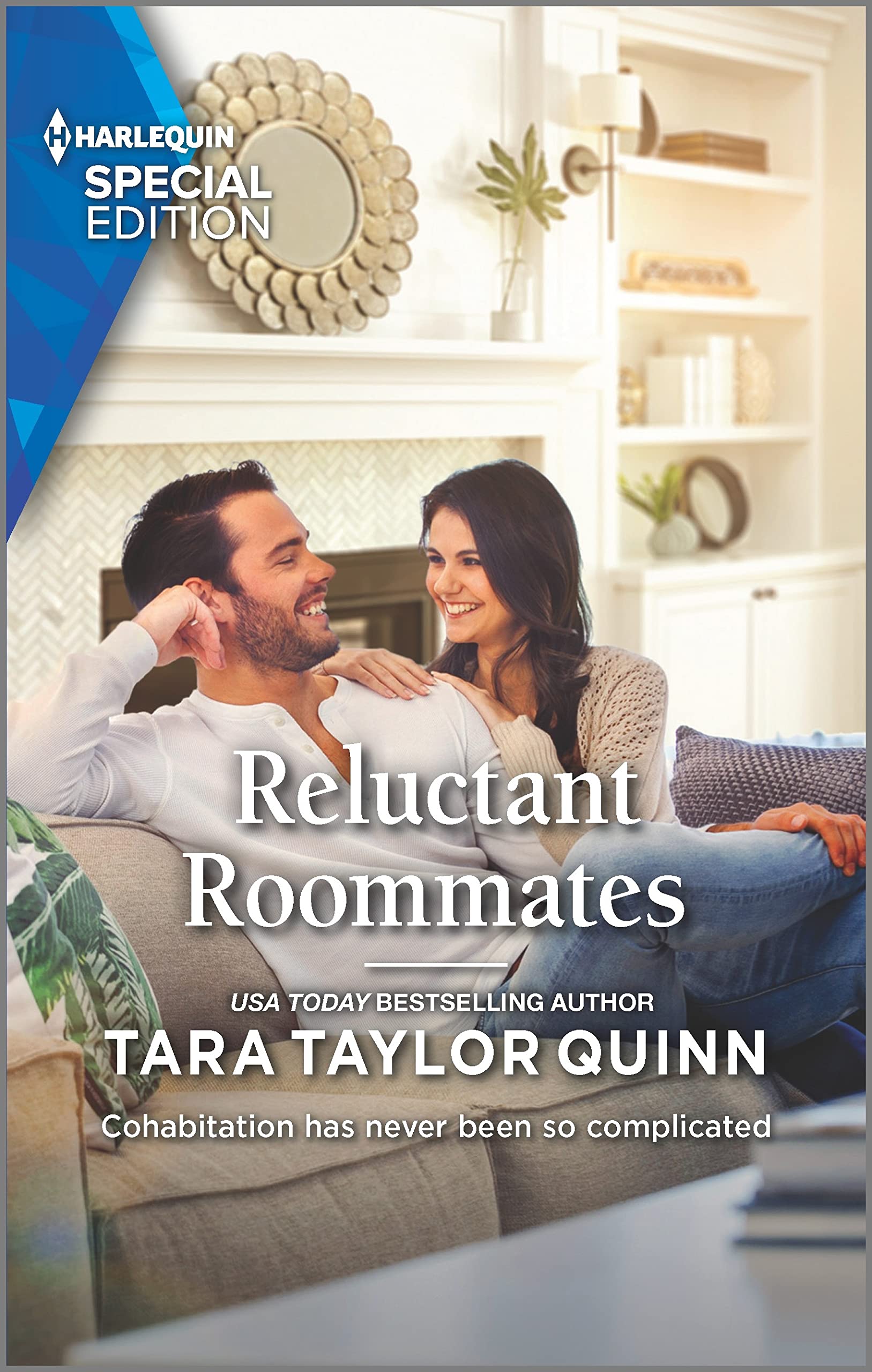 Reluctant Roommates (Sierra's Web, 2) Contemporary literature