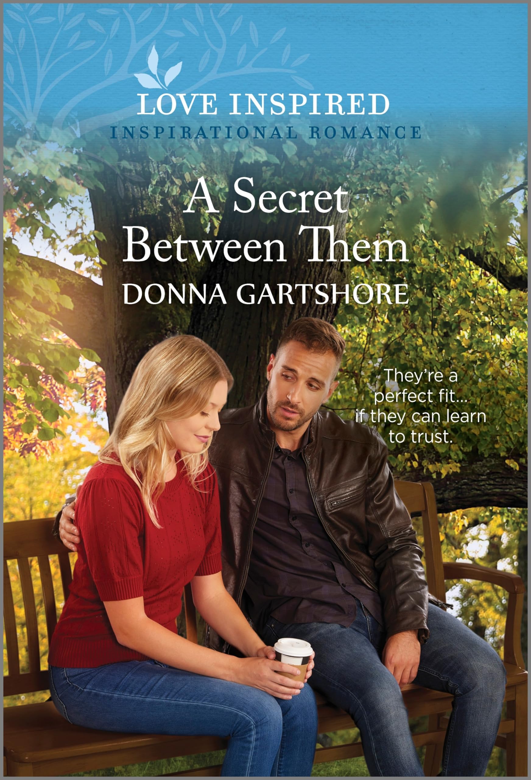A Secret Between Them: An Uplifting Inspirational Romance (Love Inspired, 5) Contemporary literature