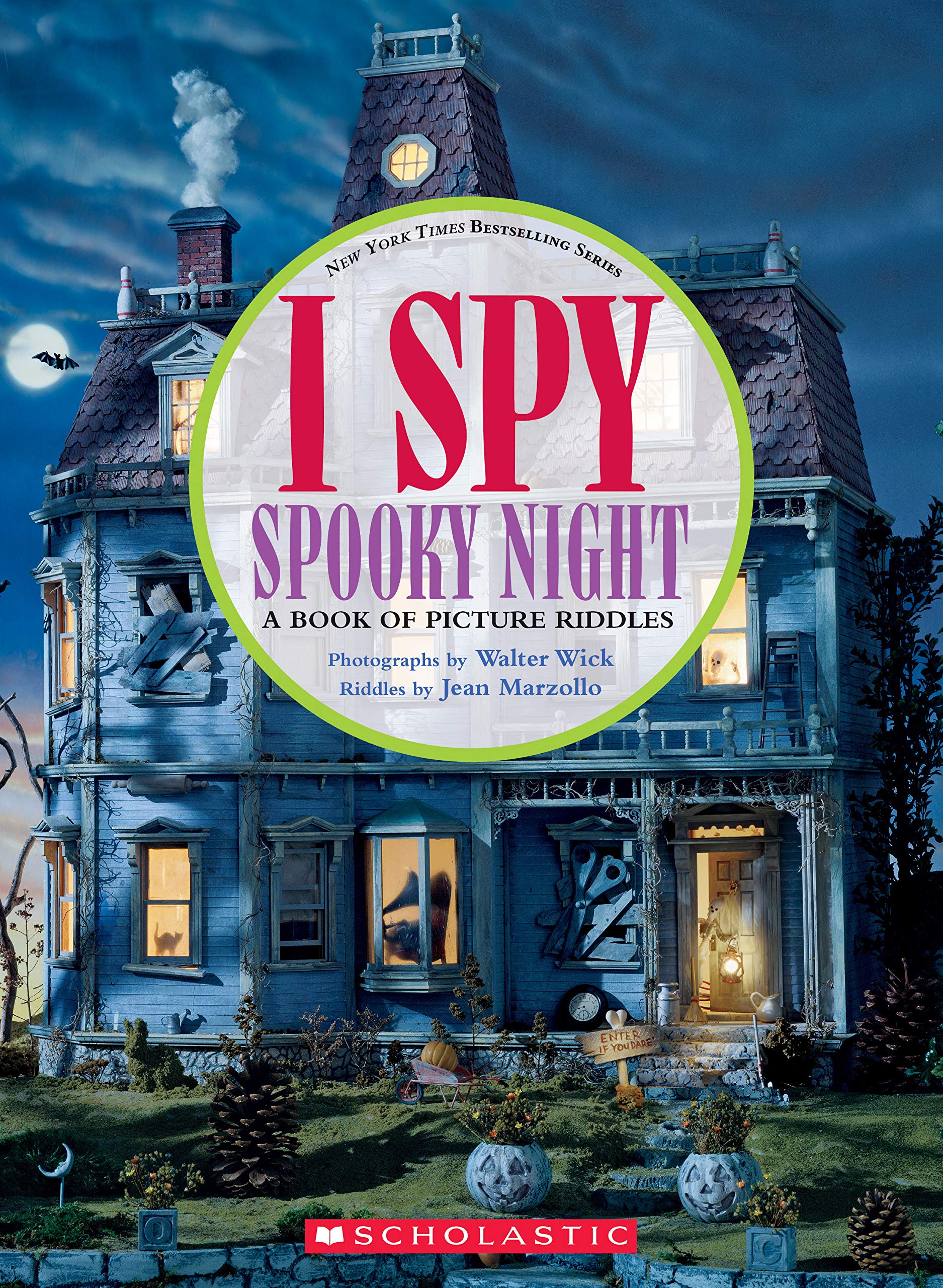 I Spy Spooky Night: A Book of Picture Riddles Non-fiction