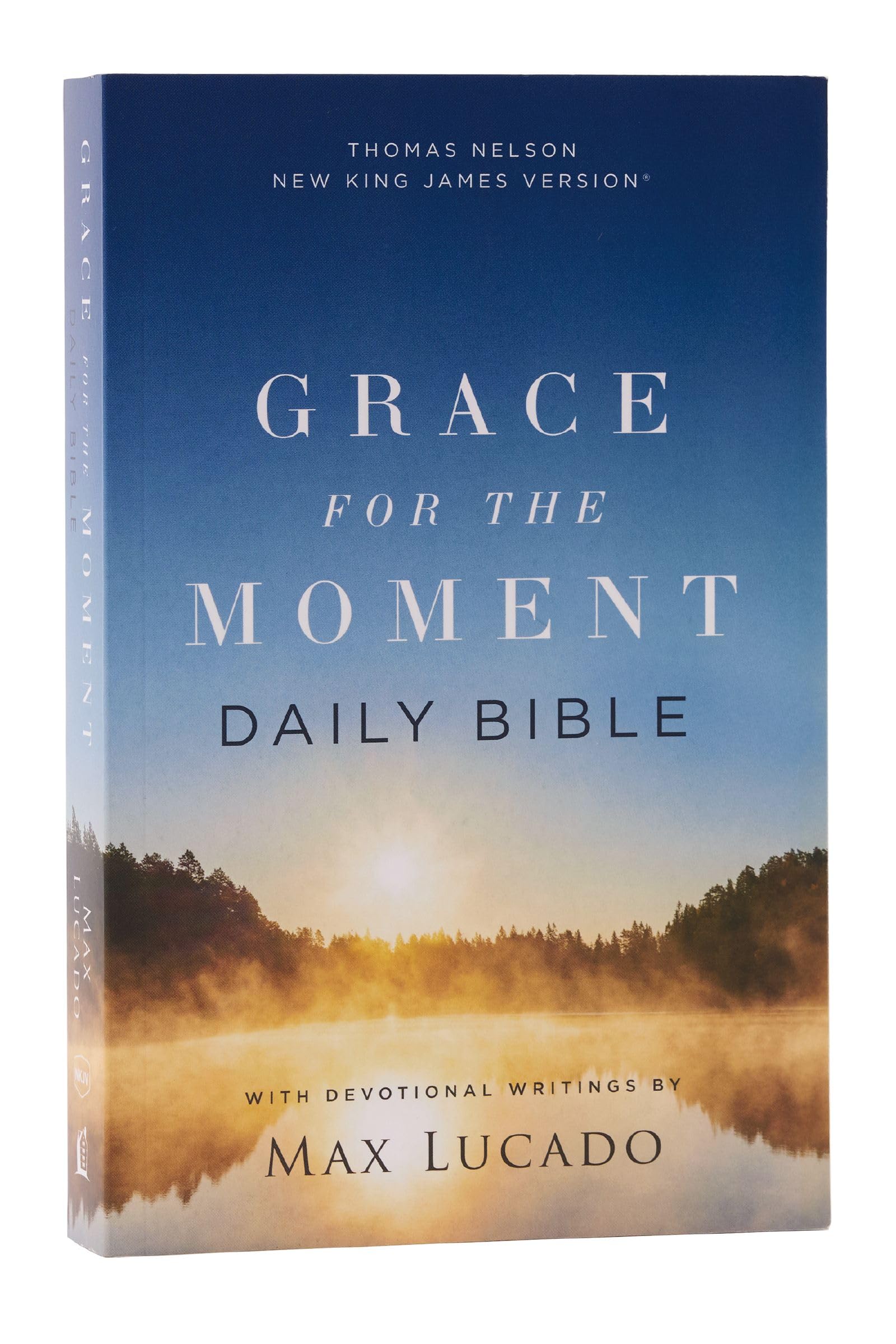 NKJV, Grace for the Moment Daily Bible, Softcover, Comfort Print: Nkjv, Grace for the Moment Daily Bible, Comfort Print Religion & Esotericism