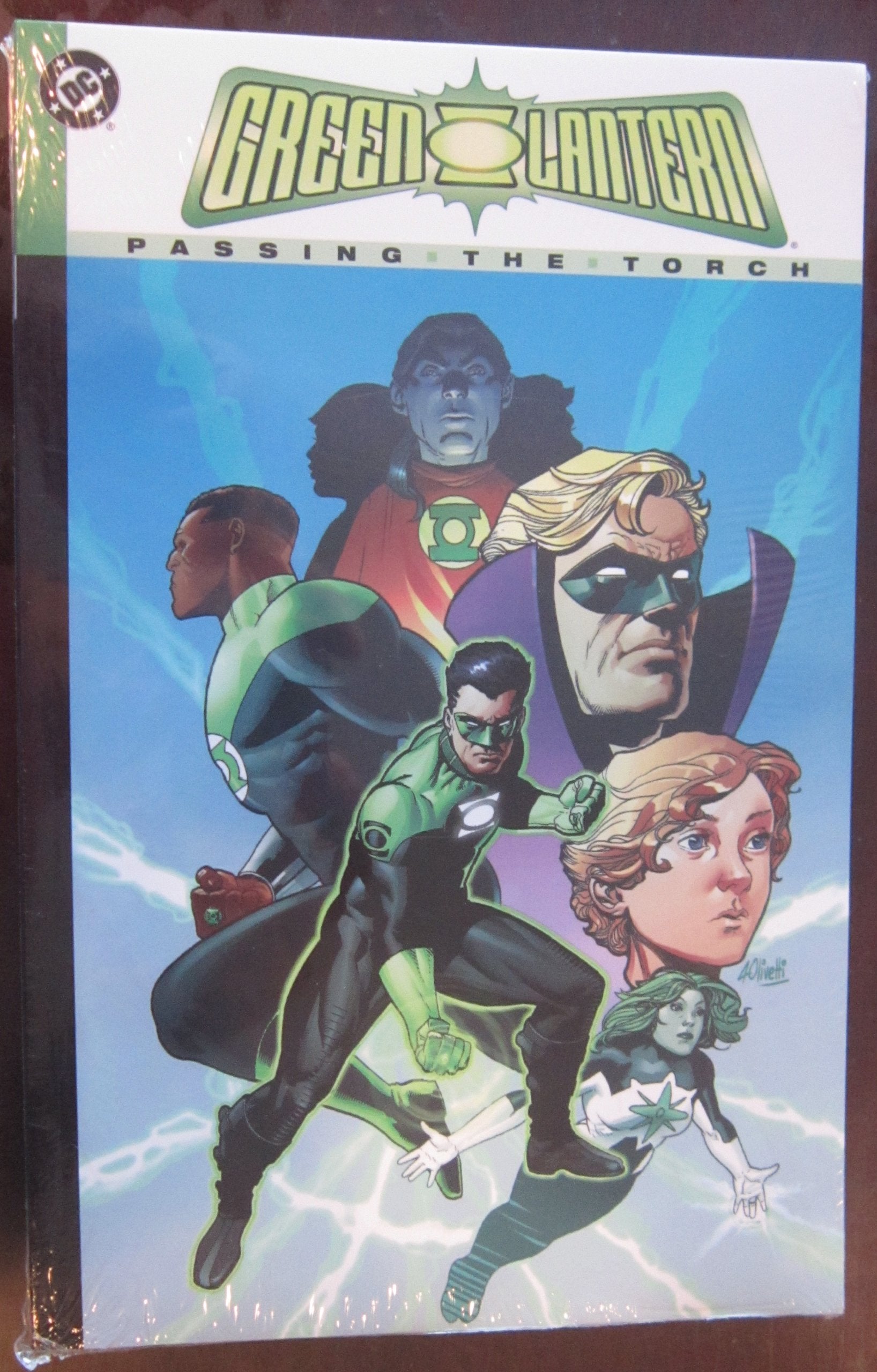 Green Lantern: Passing the Torch Superheroes Books