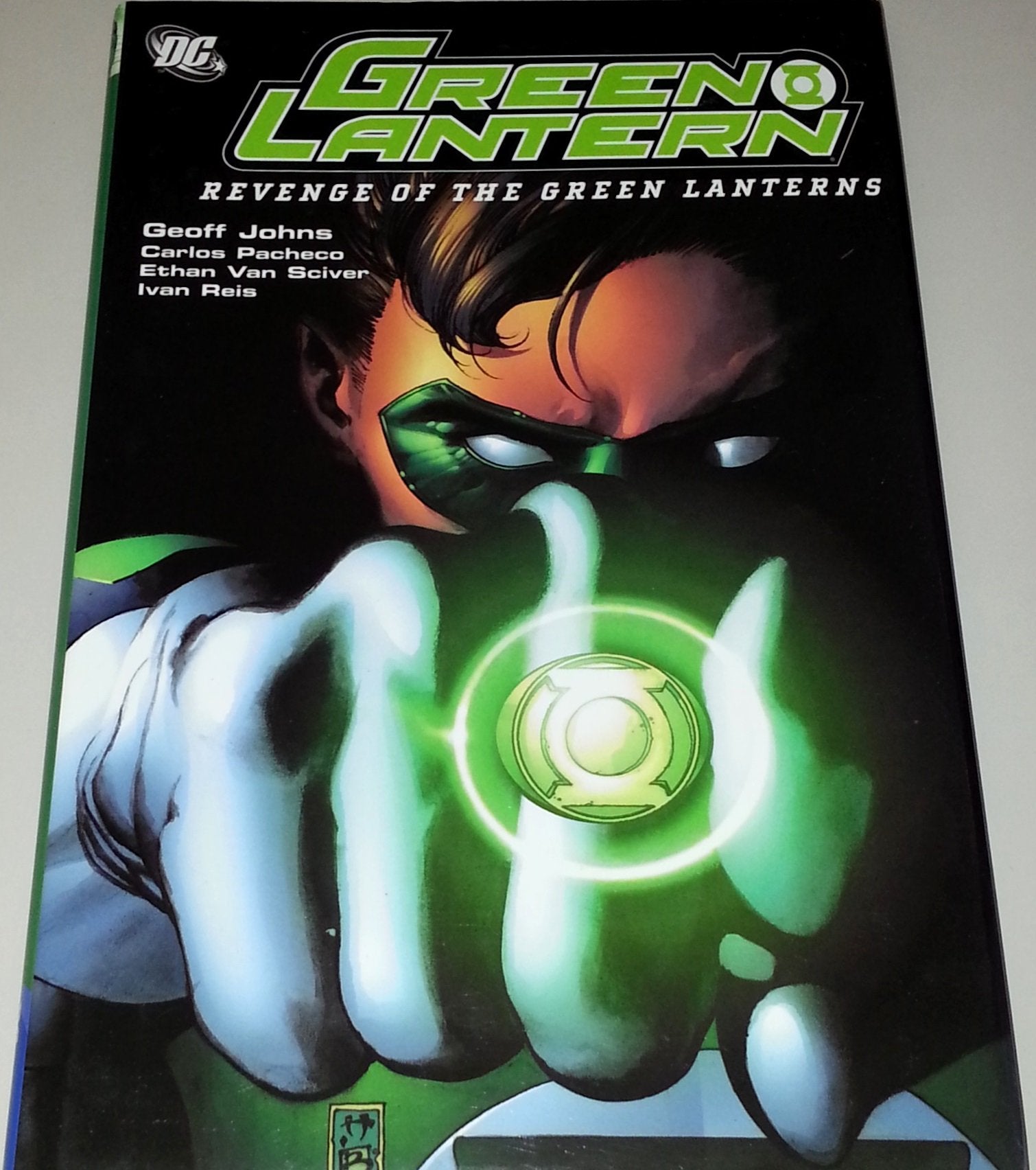Green Lantern: Revenge of the Green Lanterns book