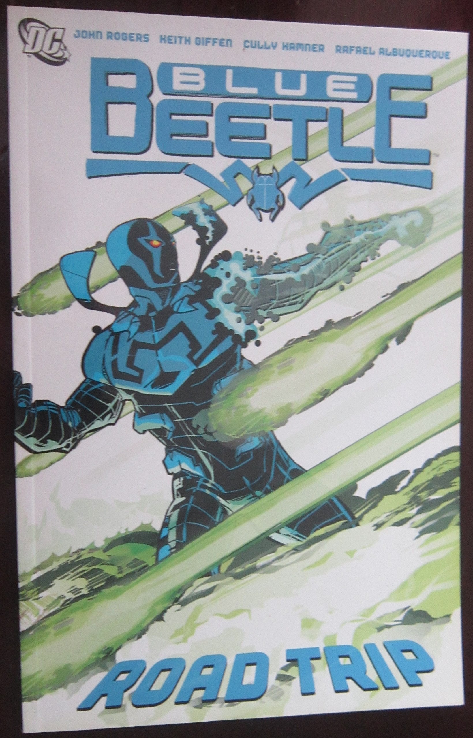 Blue Beetle 2: Road Trip Manga