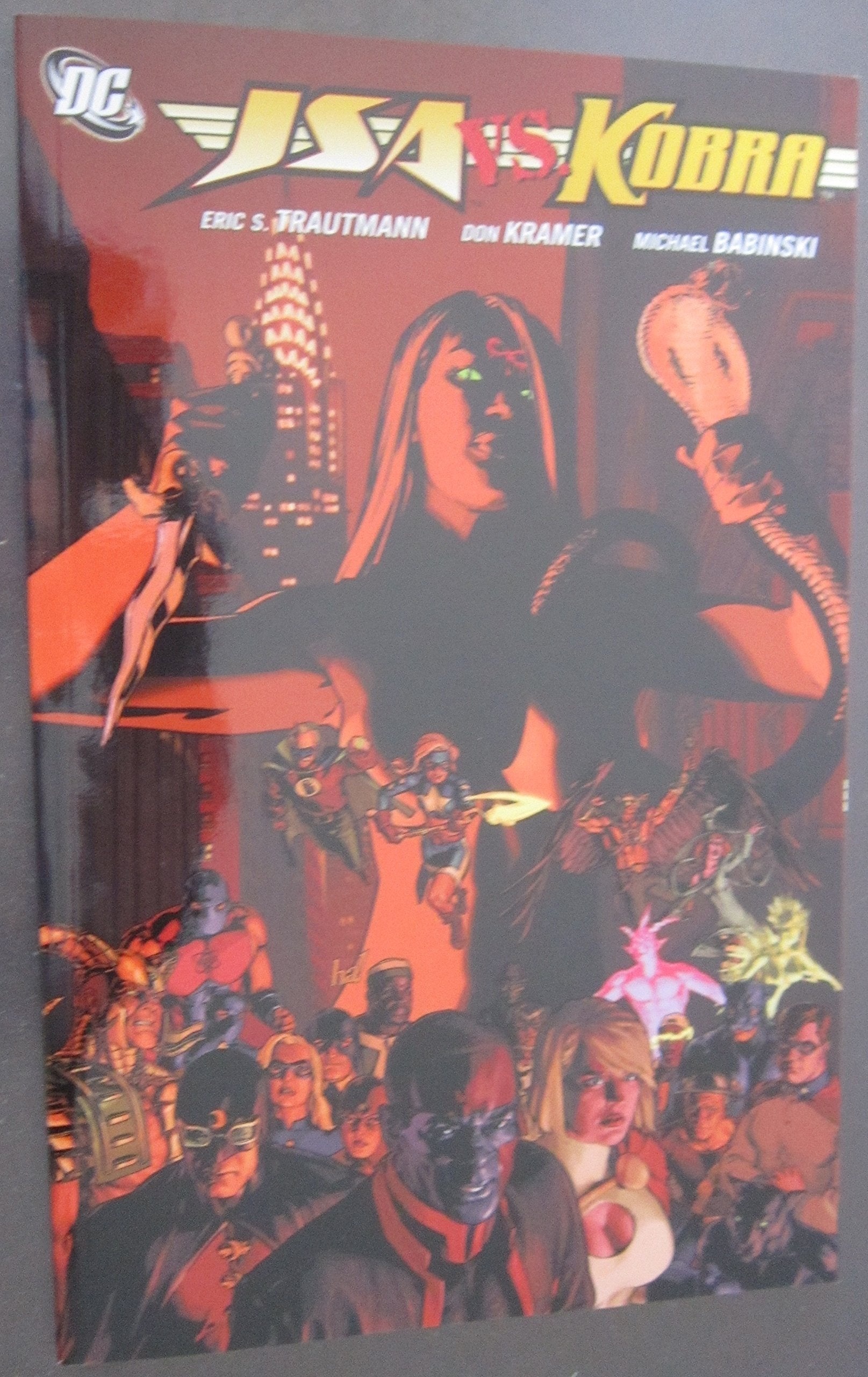 JSA Vs. Kobra (JSA (Justice Society of America) (Graphic Novels)) Manga