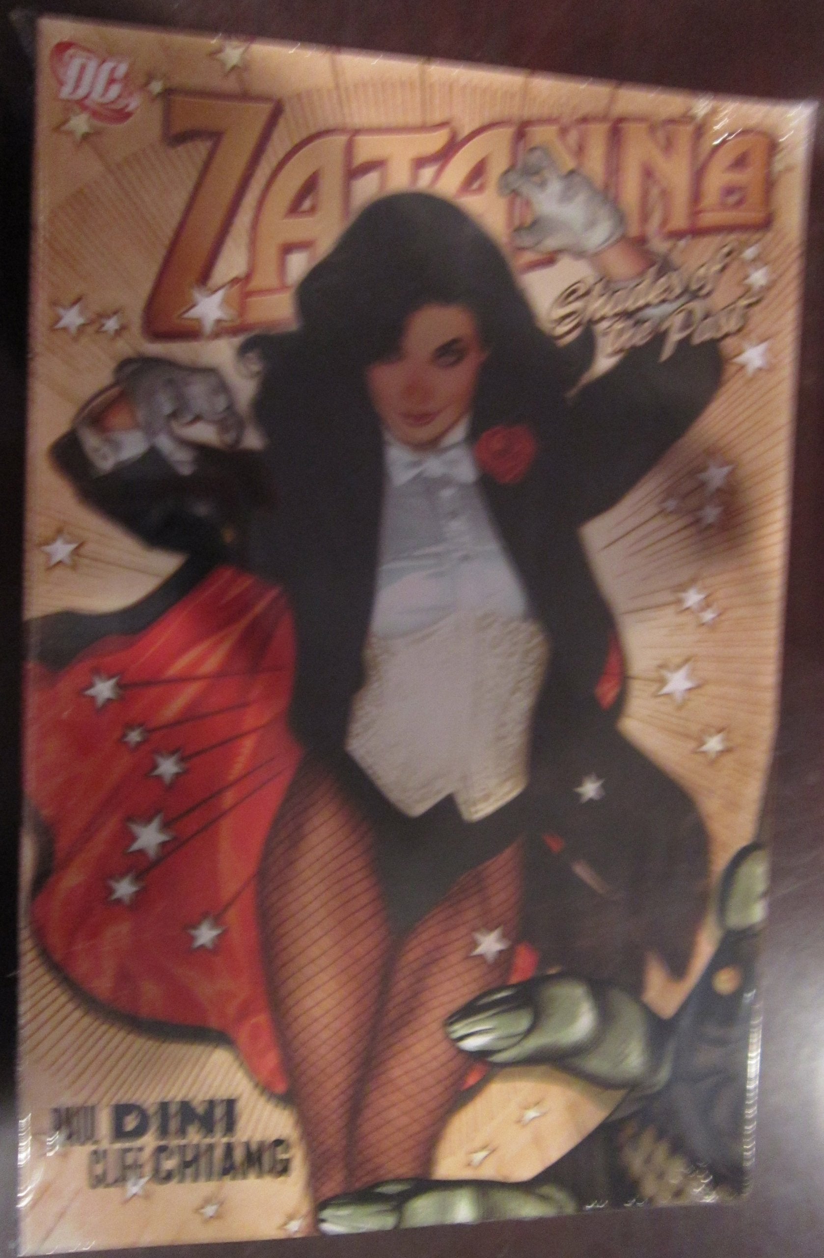 Zatanna Vol. 2: Shades of the Past book