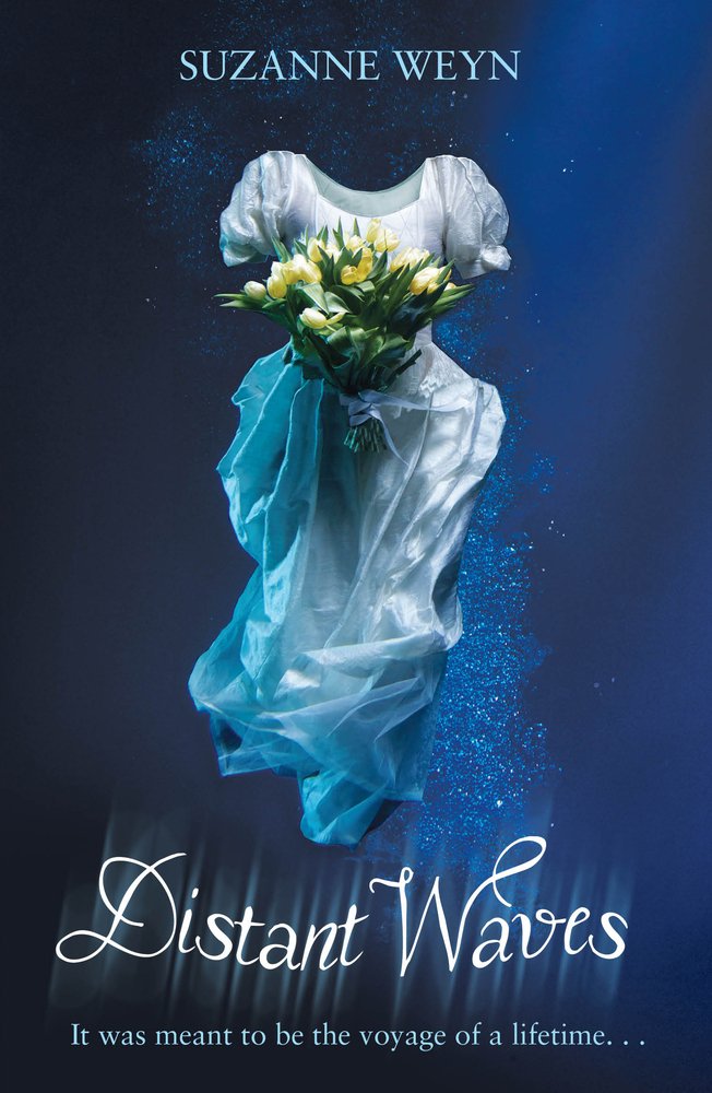 Distant Waves: A Novel of the Titanic Fiction