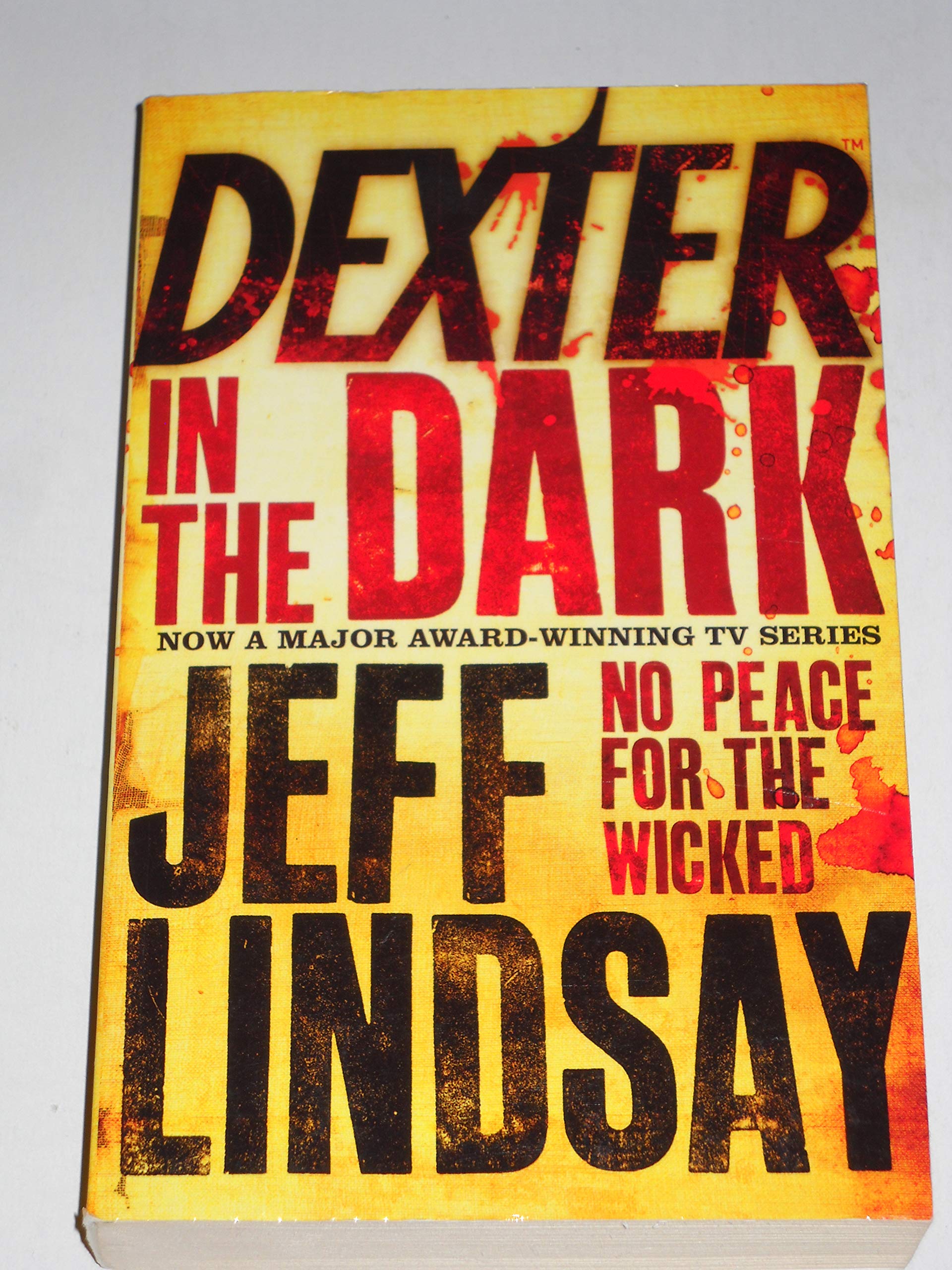 (DEXTER IN THE DARK) BY (VINTAGE BOOKS USA)SEP-2008 Contemporary literature