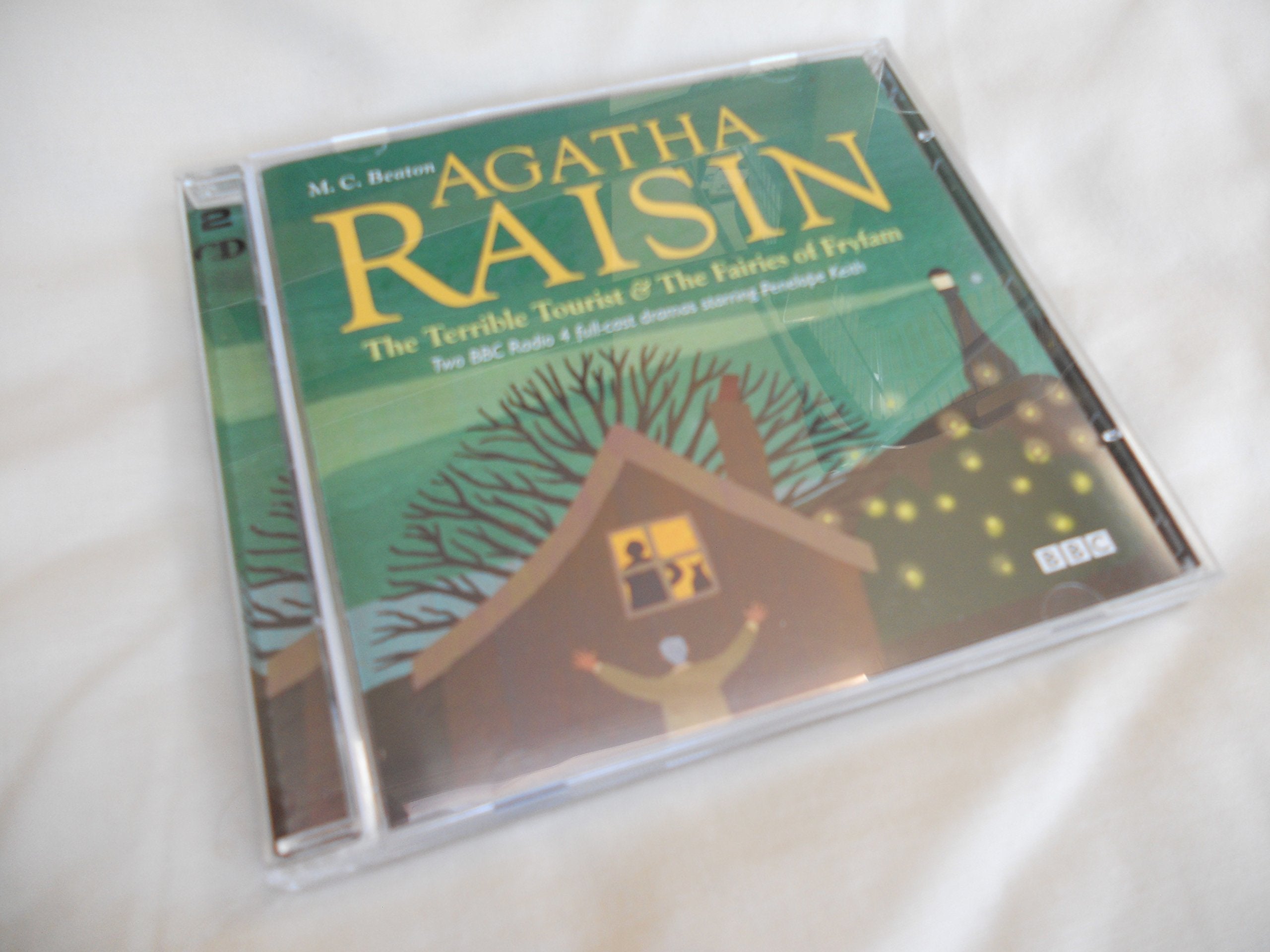 Agatha Raisin: The Terrible Tourist & the Fairies of Fryfam Contemporary literature Books