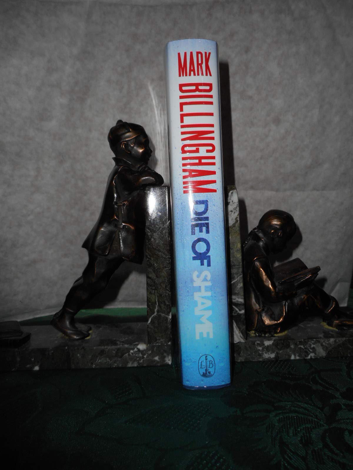 Die of Shame: Includes short story exclusive to hardback Action & Adventure