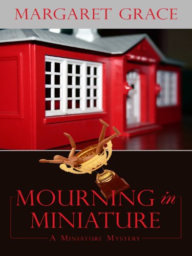 Mourning in Miniature (Wheeler Large Print Cozy Mystery) Contemporary literature