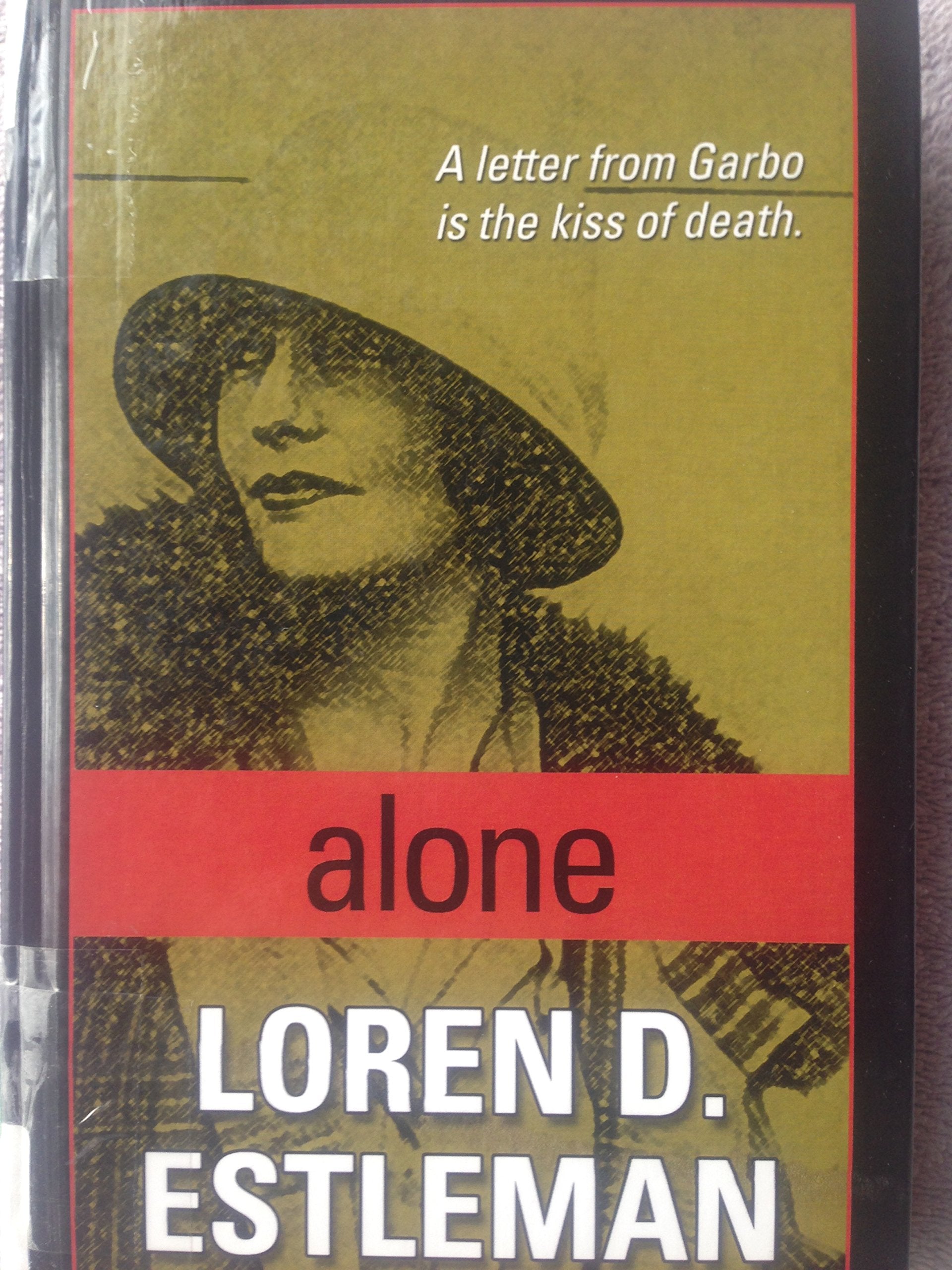 Alone (Thorndike Press Large Print Mystery Series: A Valentino Mystery) Detective & CSI