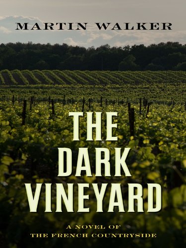 The Dark Vineyard (Thorndike Press Large Print Mystery) Detective & CSI