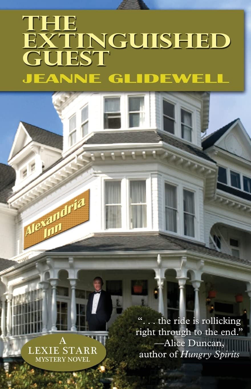 The Extinguished Guest (Wheeler Publishing Large Print Cozy Mystery) Contemporary literature