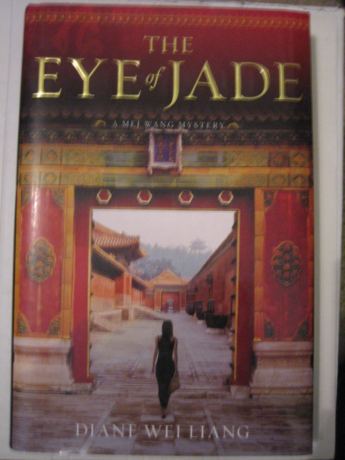 The Eye of Jade: A Mei Wang Mystery Contemporary literature