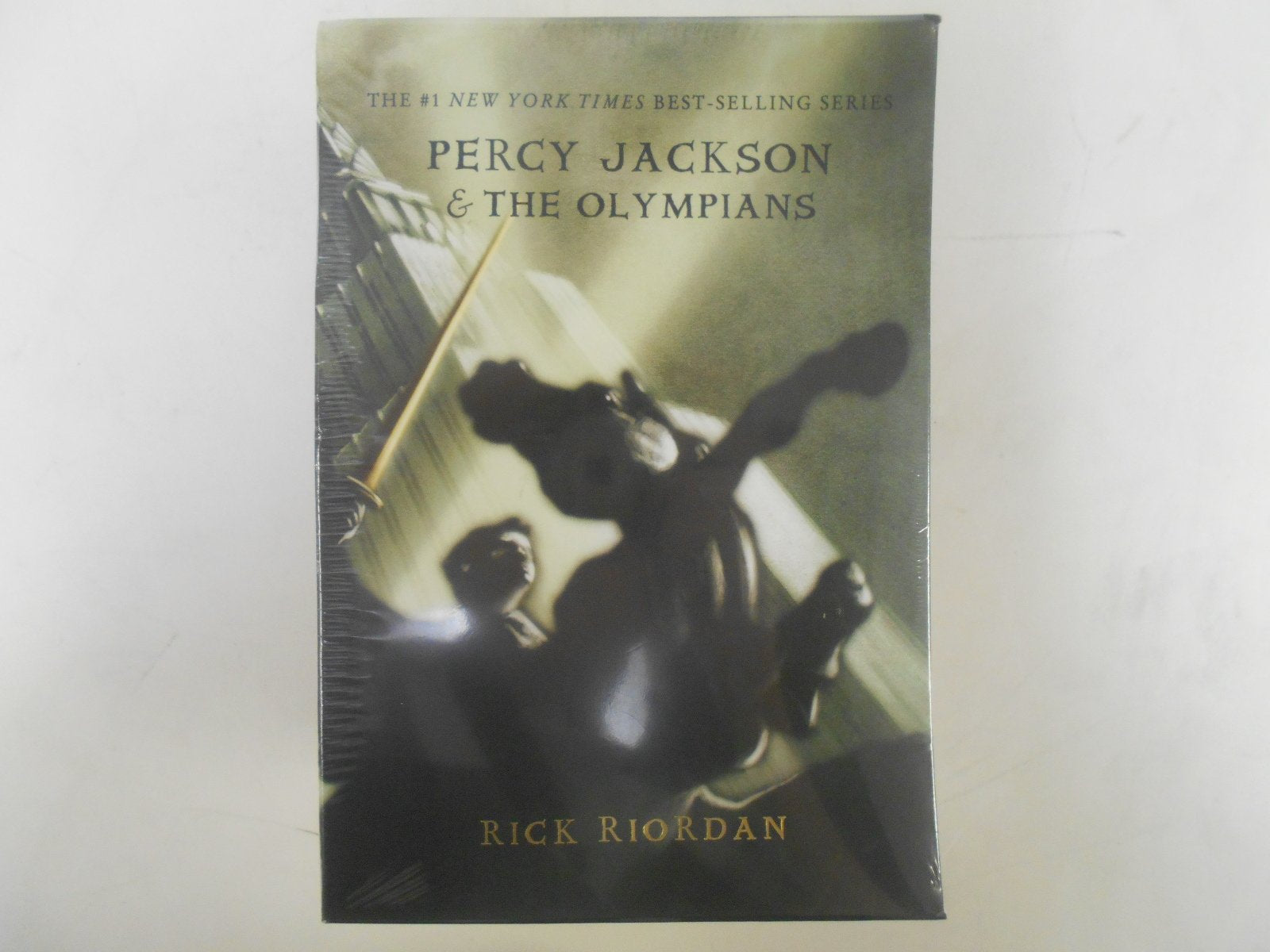 Percy Jackson pbk 5-book boxed set: The Lightning Thief / The Sea of Monsters / The Titans Curse / The Battle of the Labyrinth / The Last Olympian (Percy Jackson & the Olympians) Fairy Tales & Legends