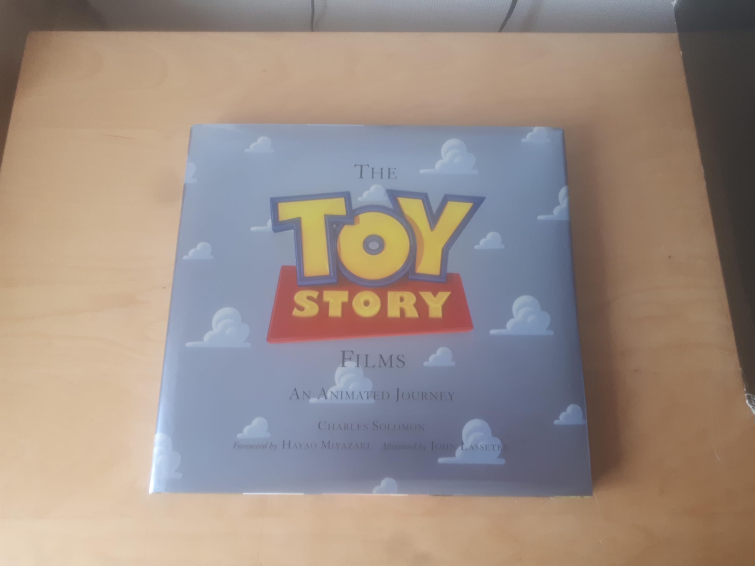 The Toy Story Films (Foreword by Hayao Miyazaki / Afterword by John Lasseter): An Animated Journey (Disney Editions Deluxe (Film)) Manga