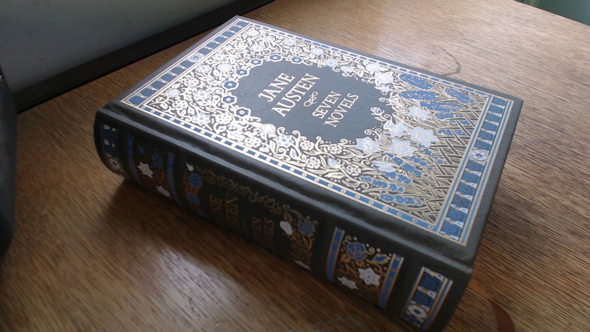 Jane Austen: Complete Novels (Collector's Library Editions Series) Books