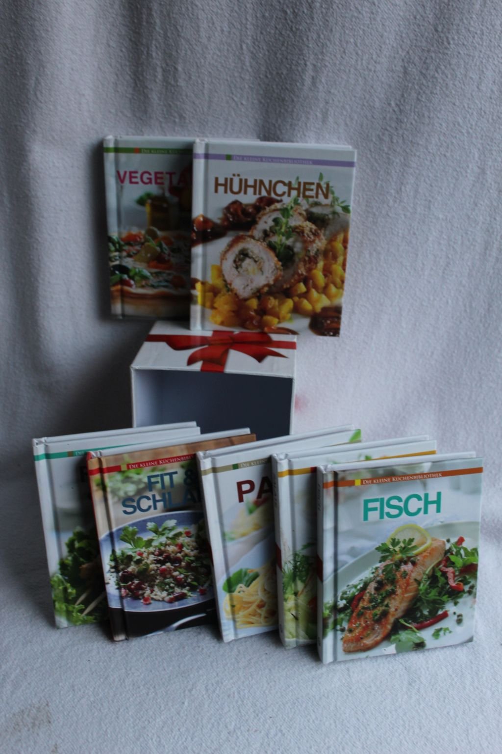 Die Küchenbibliothek: 10 Jahre Parragon: Boxset: Hühnchen; Fisch; Pasta; Salate; Vegetarisch; Frisch & Fein; Fit & Schlank Cooking & Enjoying