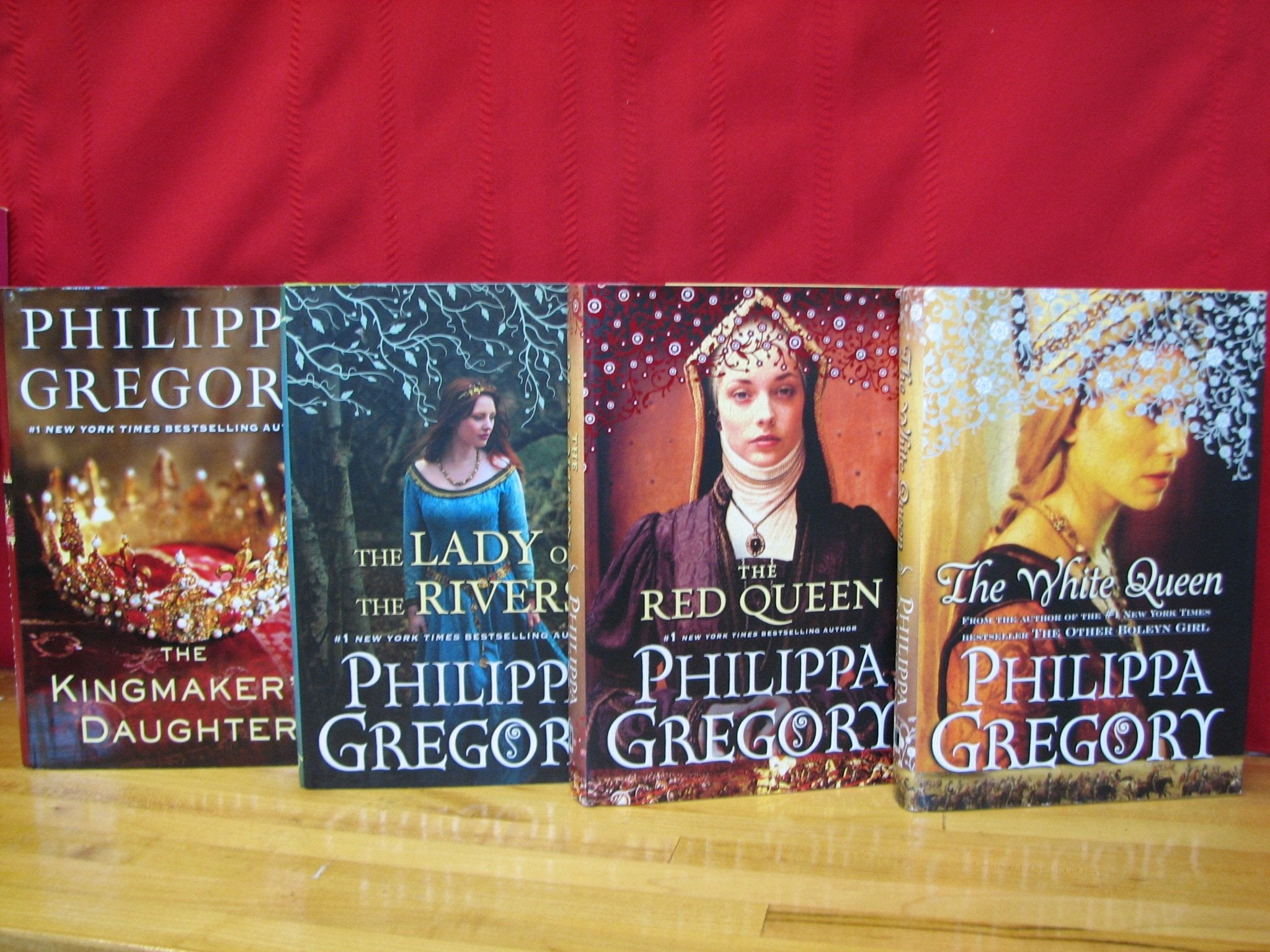 Philippa Gregory Box Set: White Queen, Red Queen, Lady of the Rivers, Kingmaker's Daughter Historical Fiction