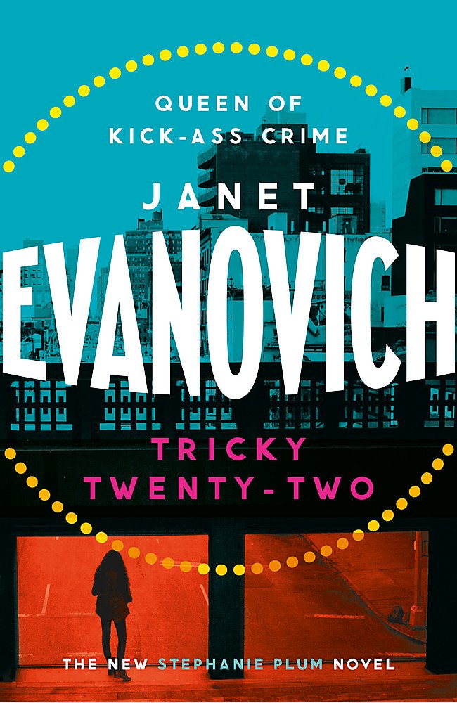 Tricky Twenty-Two: A sassy and hilarious mystery of crime on campus Contemporary literature