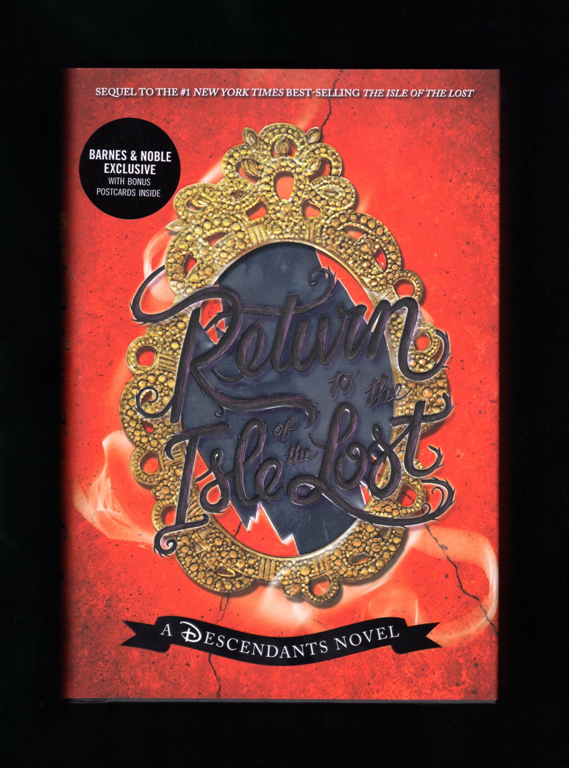 Return to the Isle of the Lost (B&N Special Edition): A Descendants Novel (The Descendants) Novels & Short Stories