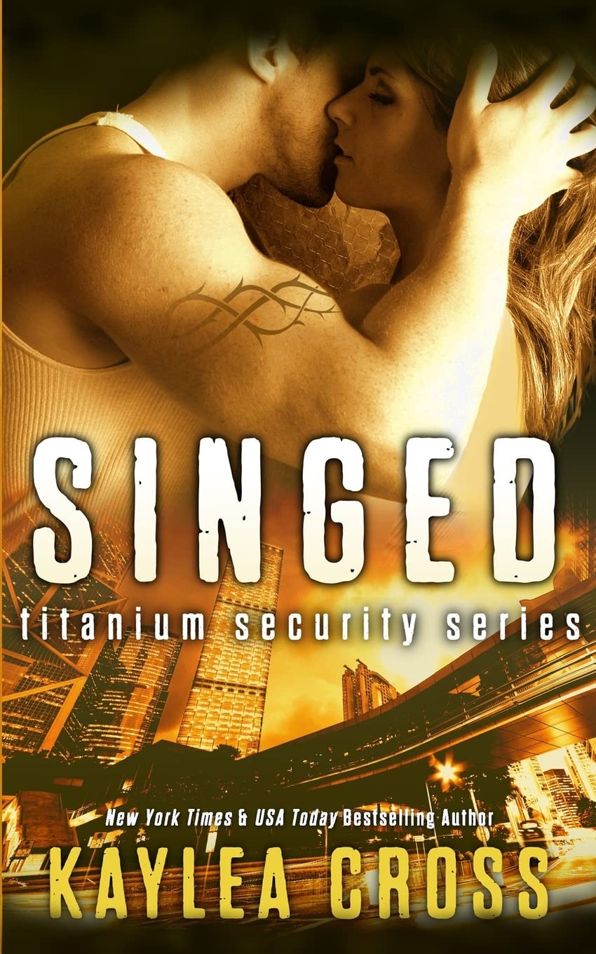 Product Image: Singed (Titanium Security Series, Band 2)