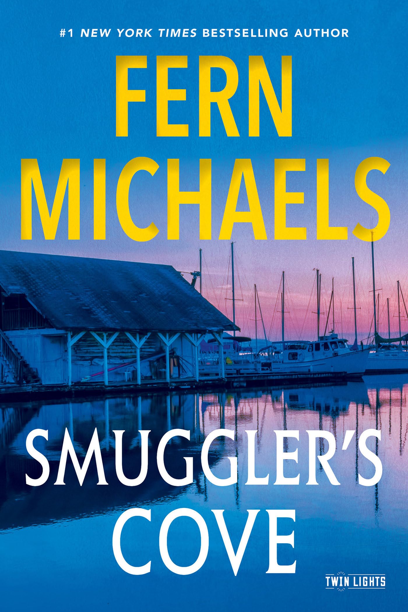 Smuggler's Cove (Twin Lights, Band 1) Contemporary literature