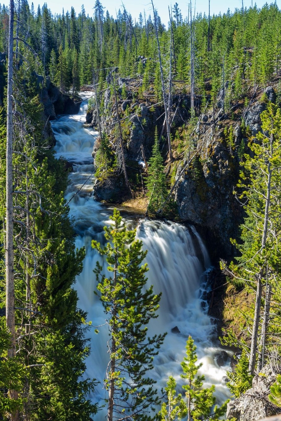 Kepler Cascades in Yellowstone National Park Wyoming Journal: 150 page lined notebook/diary Travel