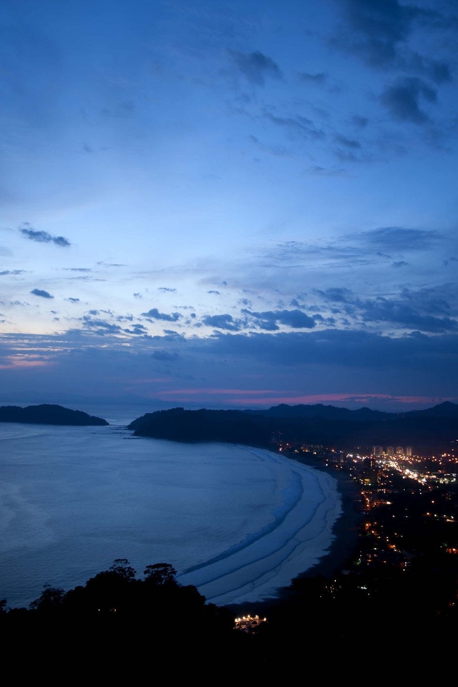 Aerial View of Jaco Costa Rica at Night Journal: 150 page lined notebook/diary Travel