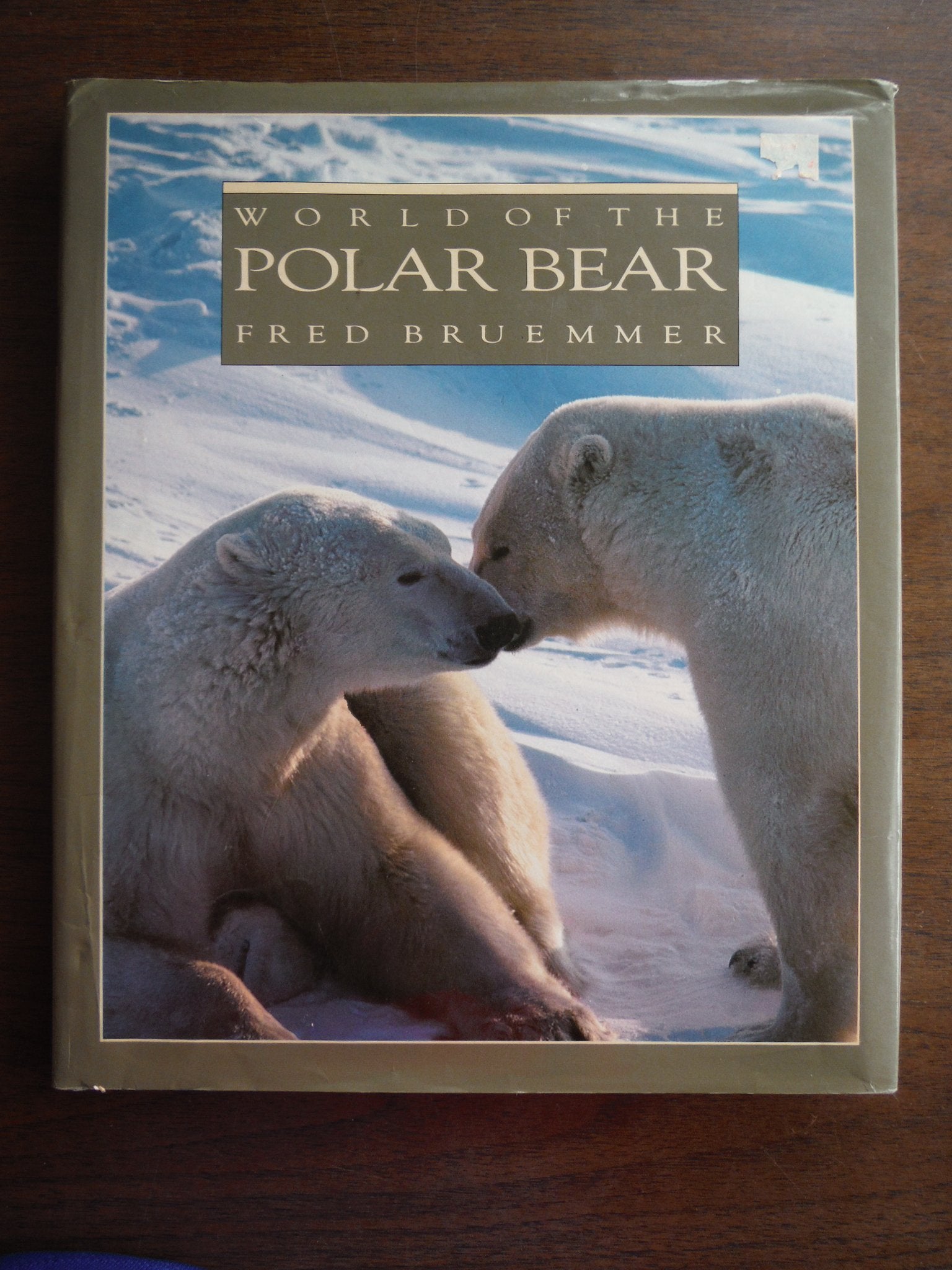 WORLD OF THE POLAR BEAR Books