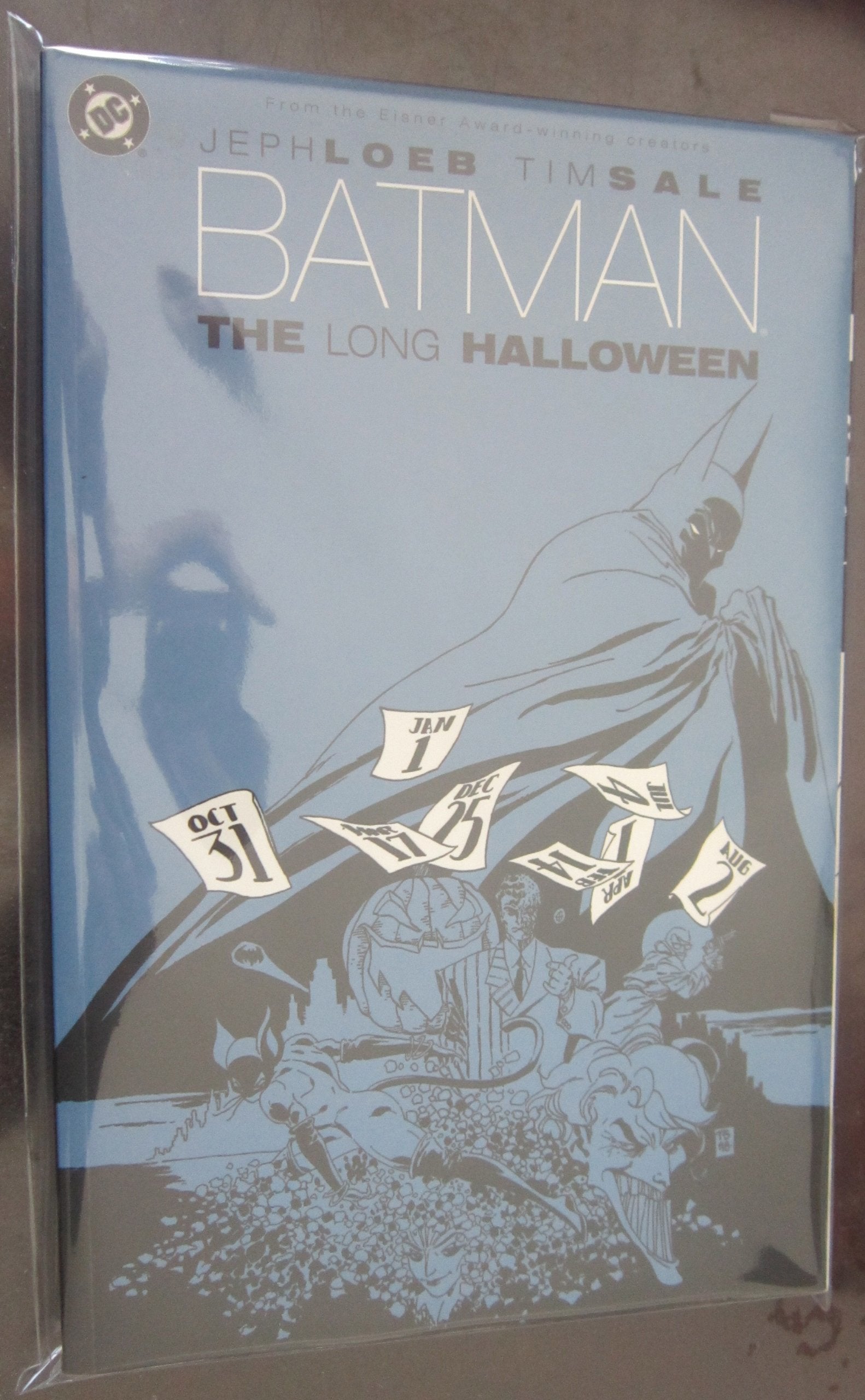 Batman: The Long Halloween Contemporary literature Books