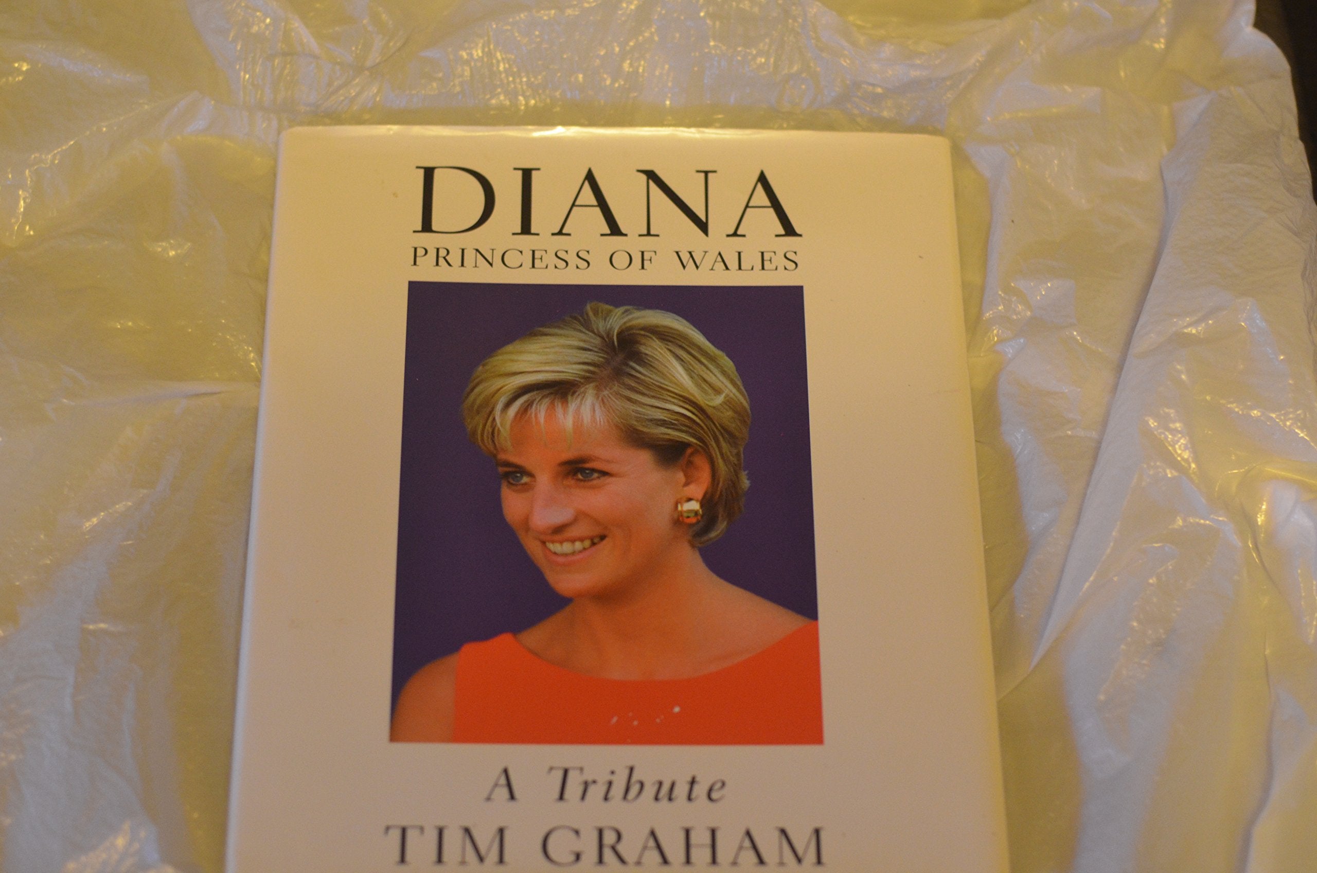 Diana, Princess of Wales: A Tribute Biographies & Memoirs