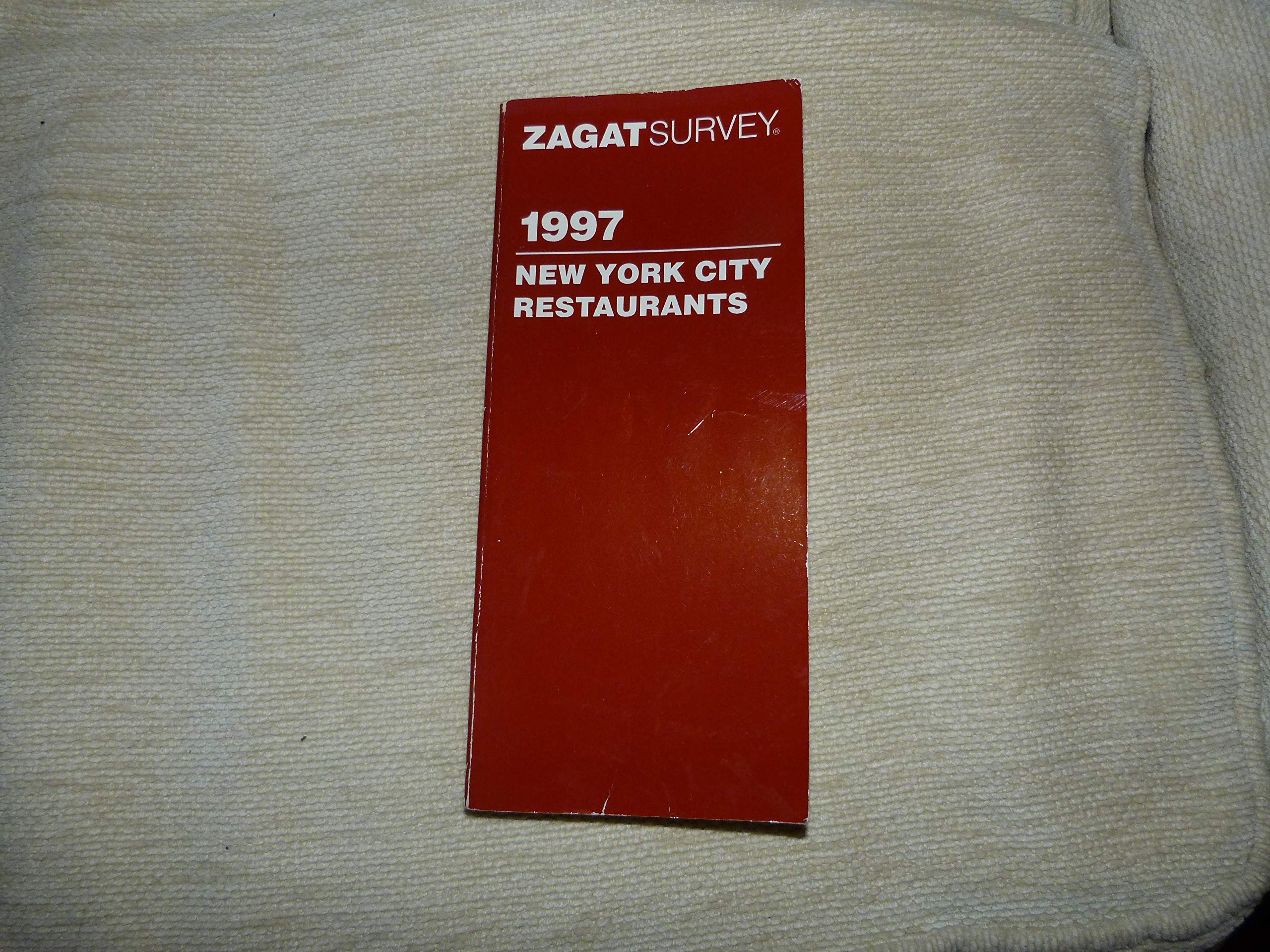Zagatsurvey 1997 New York City Restaurants (ZAGATSURVEY: NEW YORK CITY RESTAURANTS) Leisure, Home & Garden