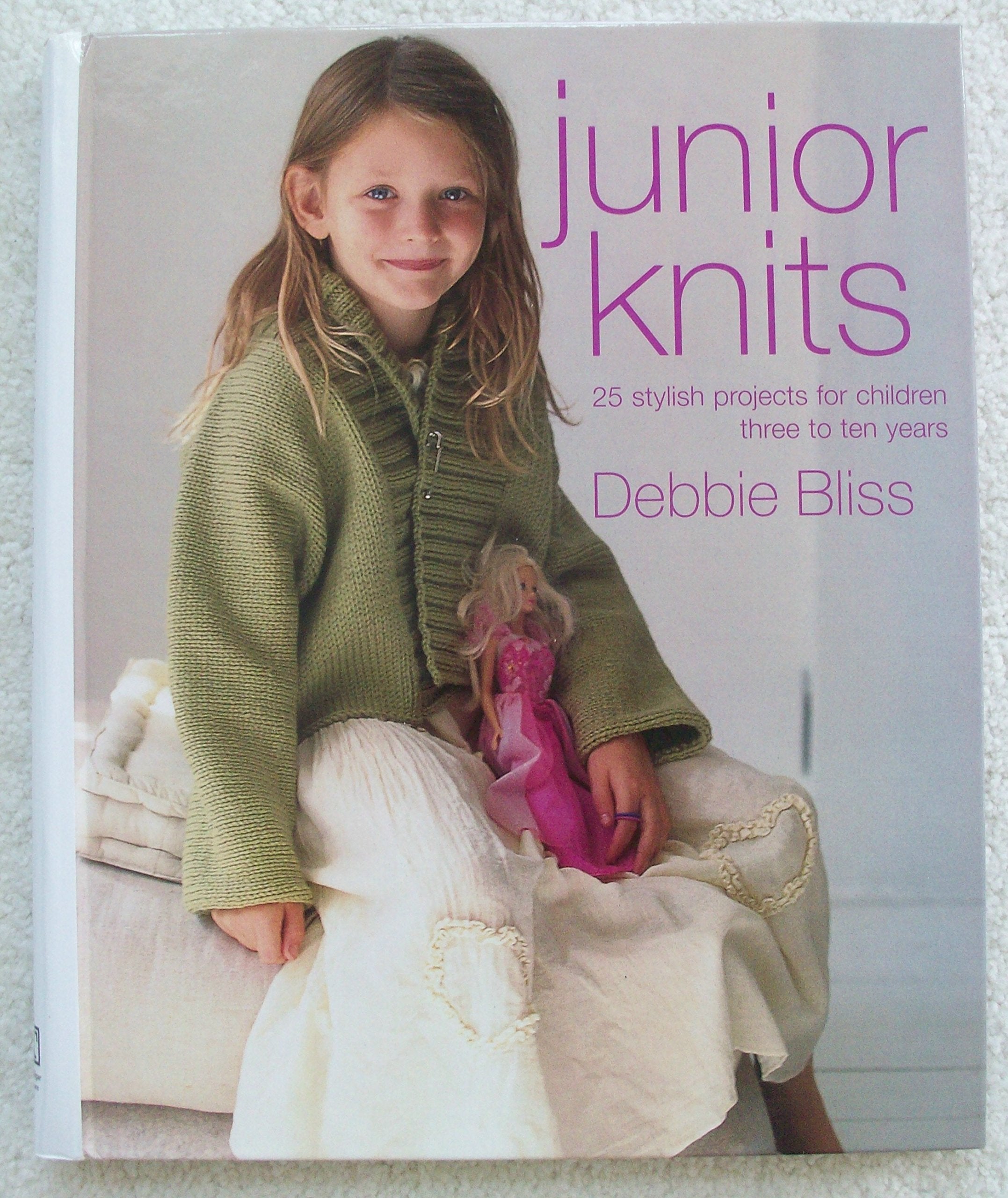 Junior Knits: 25 Stylish Projects for Children Three to Ten Years Hobbies & Crafts