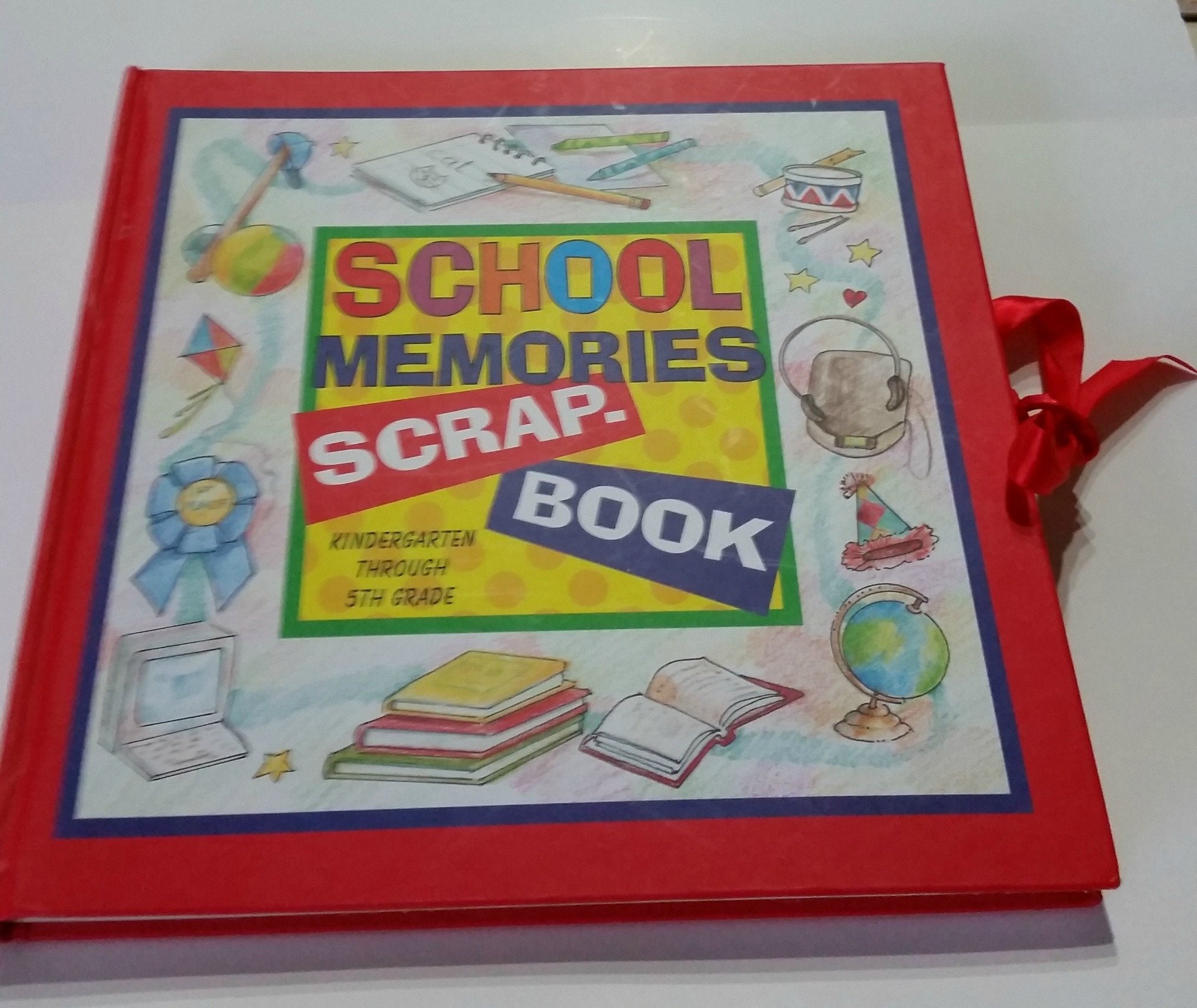 School Memories Scrapbook: Kindergarten Through 5th Grade Books