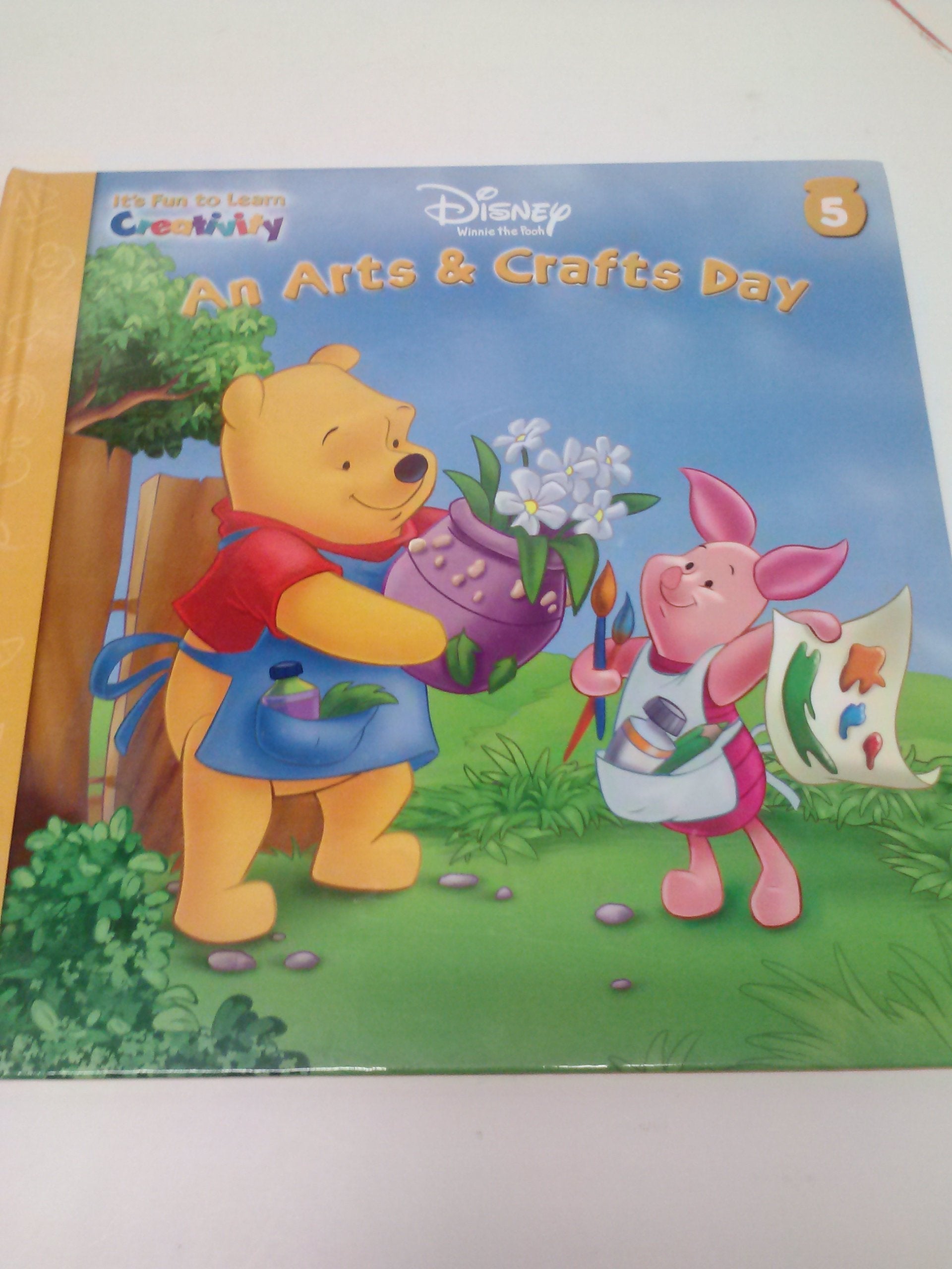 Arts & Crafts Day (Disney, Winnie the Pooh) Books